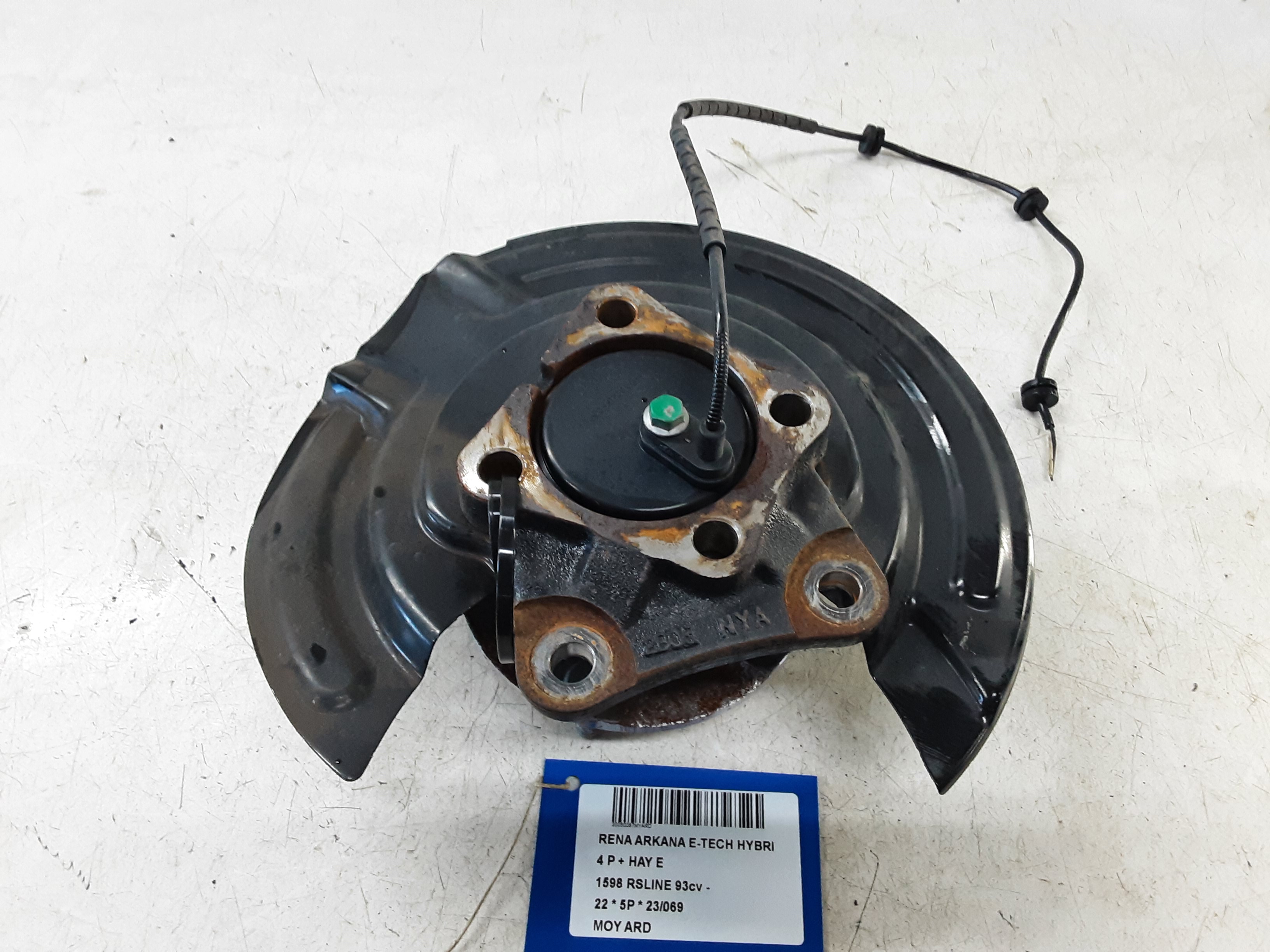 WIELNAAF ACHTER RECHTS Renault ARKANA 3/21 +