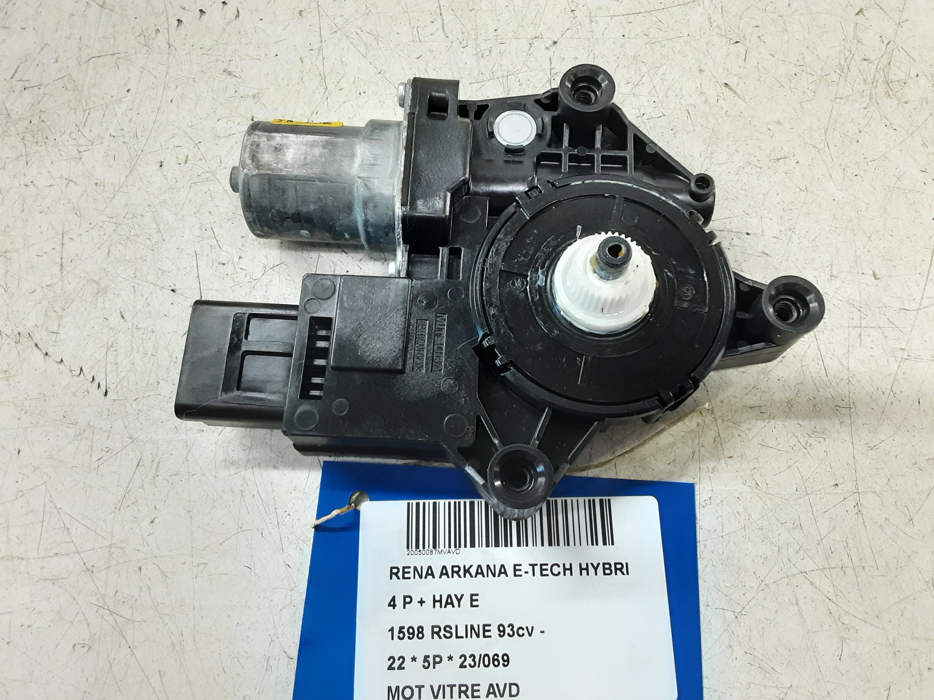 MOTEUR DE VITRE DE PORTE AVANT DROITE Renault ARKANA 3/21 +