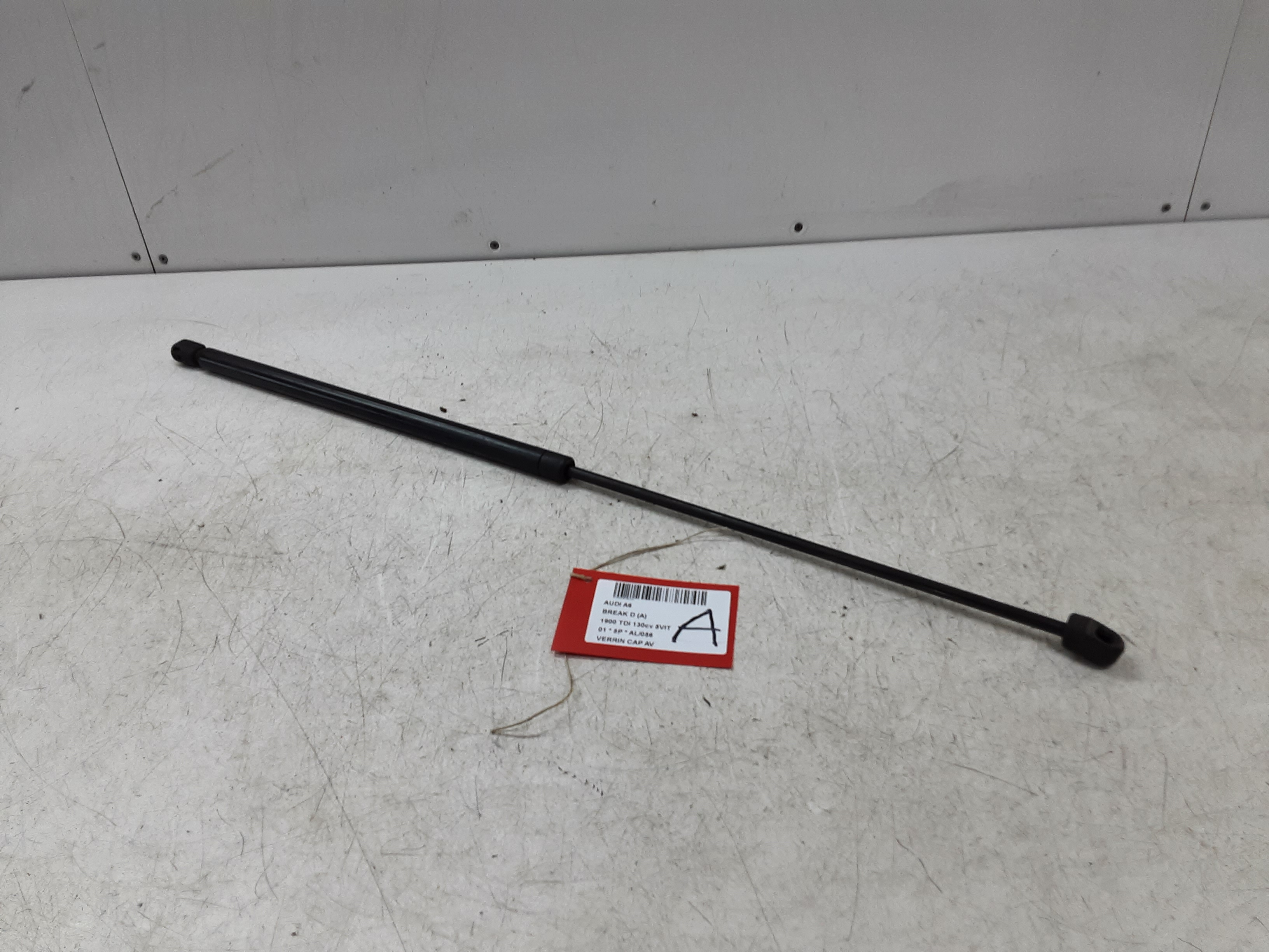 DRUKVEER MOTORKAP Audi A6 5/97 - 5/04