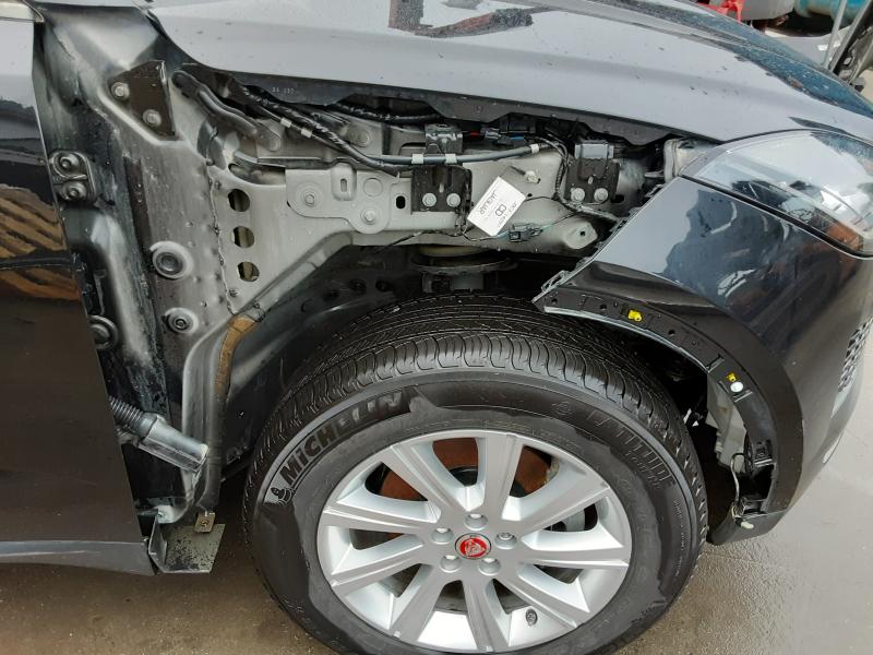 BINNENSPATBORD VOOR RECHTS Jaguar E-PACE 07/17