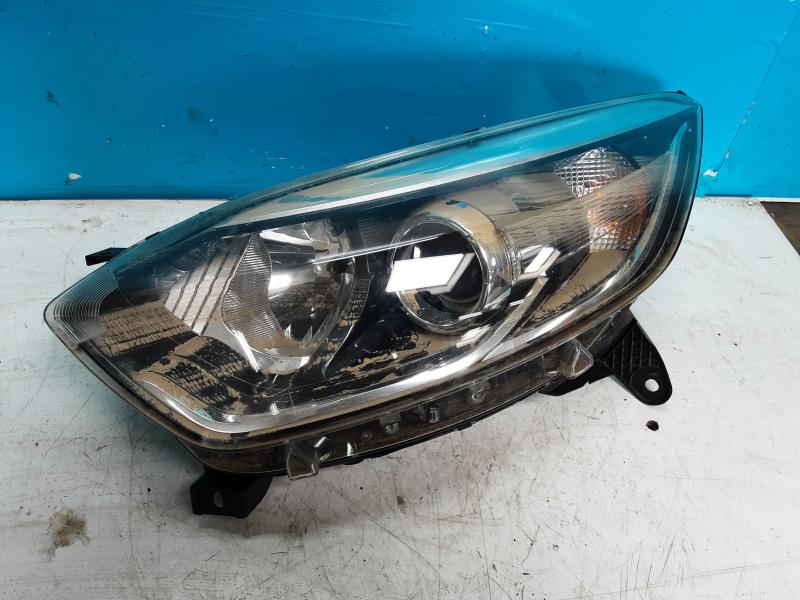 HEADLIGHT LEFT Renault CAPTUR (1) 5/17 - 01/20 FaceLift