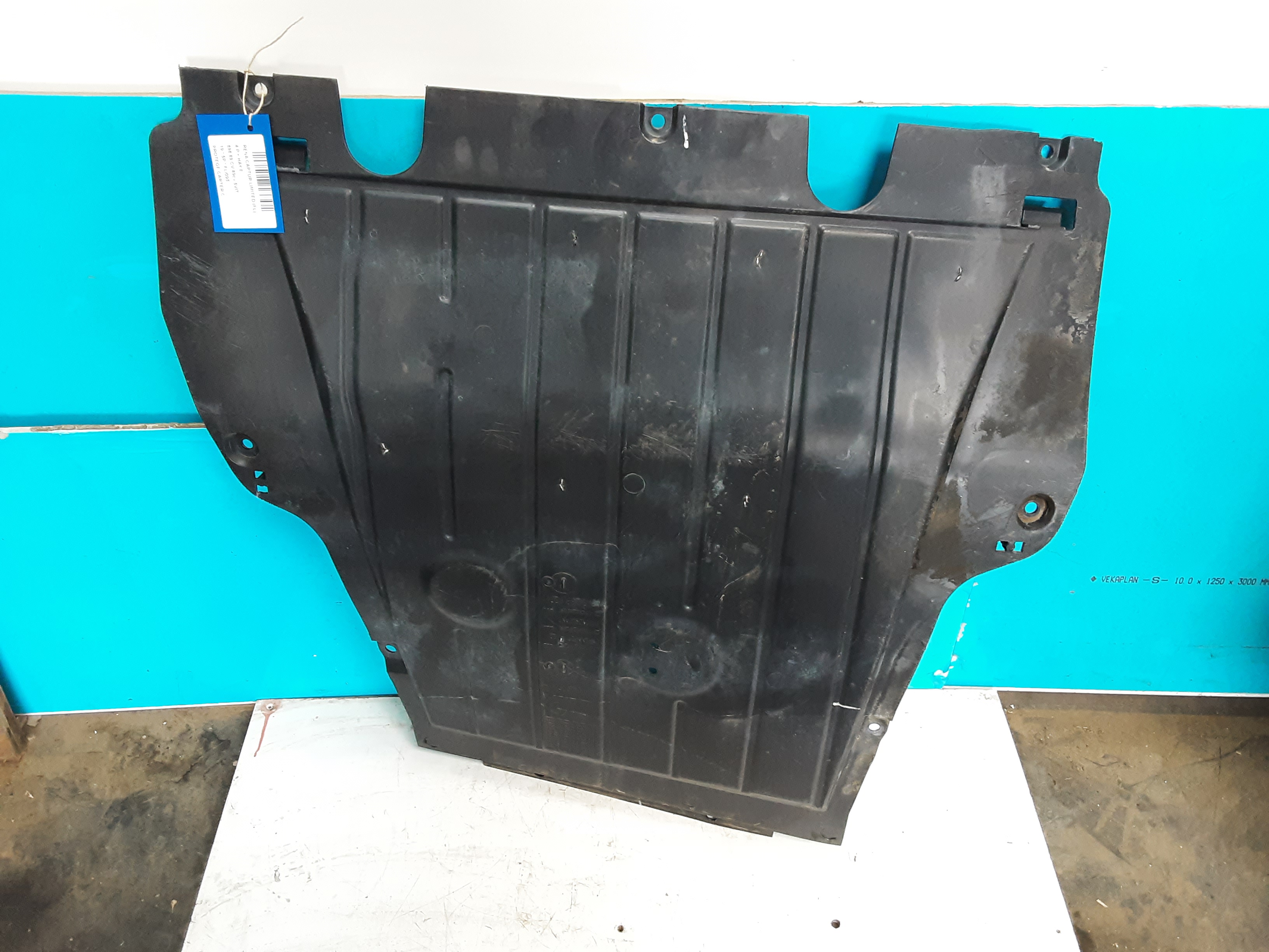 PROTEGE-CARTER CENTRAL Renault CAPTUR (1) 5/17 - 01/20 FaceLift