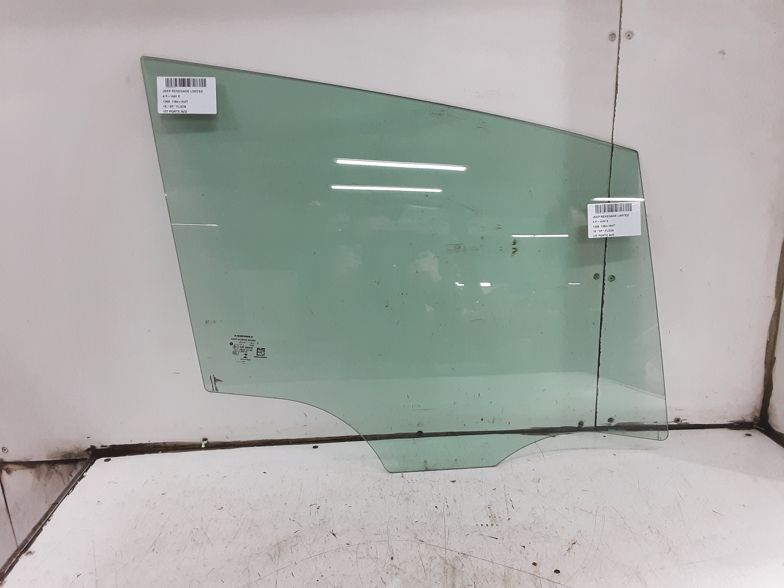 VITRE DE PORTE AVANT DROITE Jeep RENEGADE (1) 7/14 - 9/2018