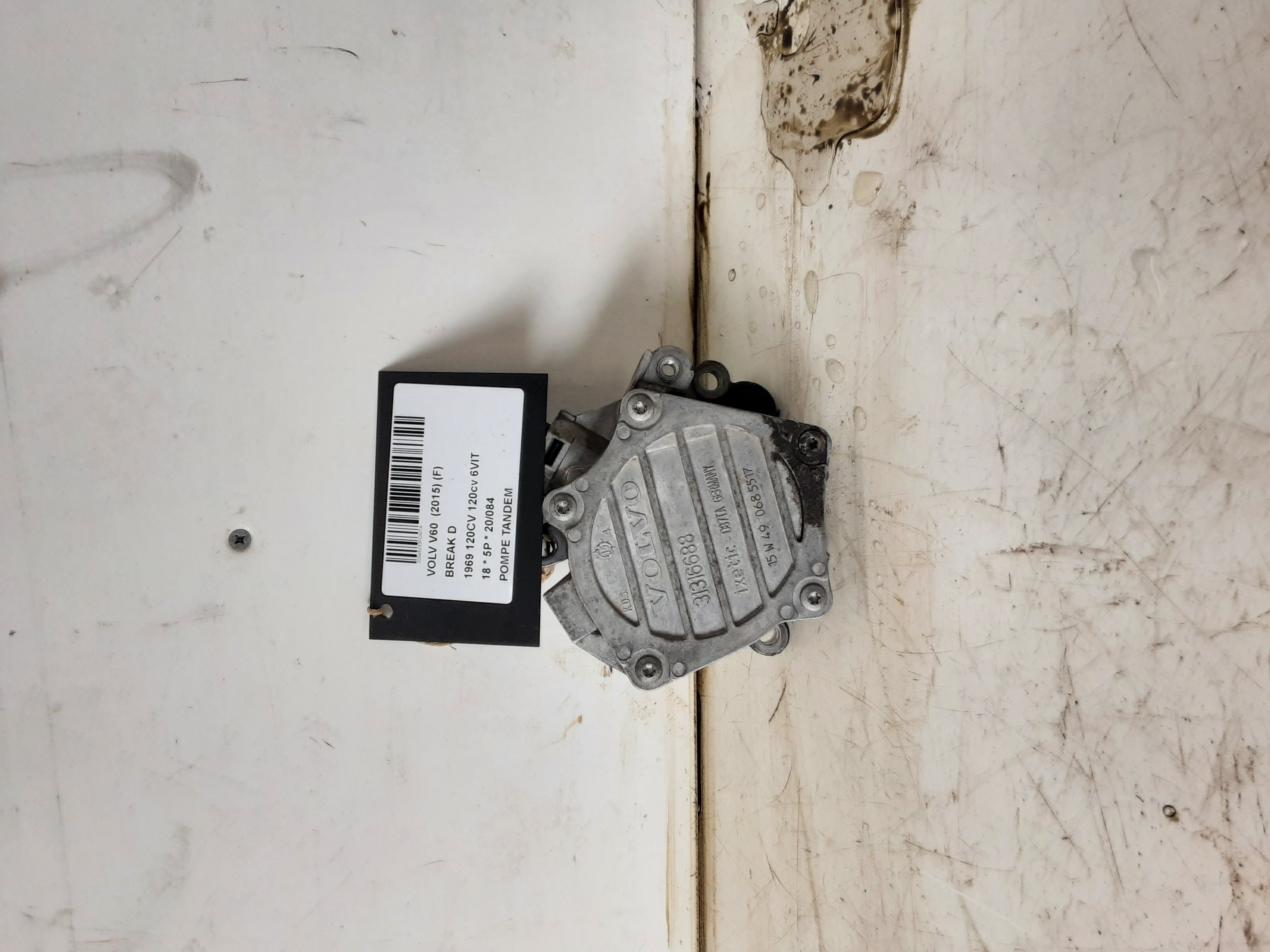 TANDEM POMP Volvo V60 10/10-08/18