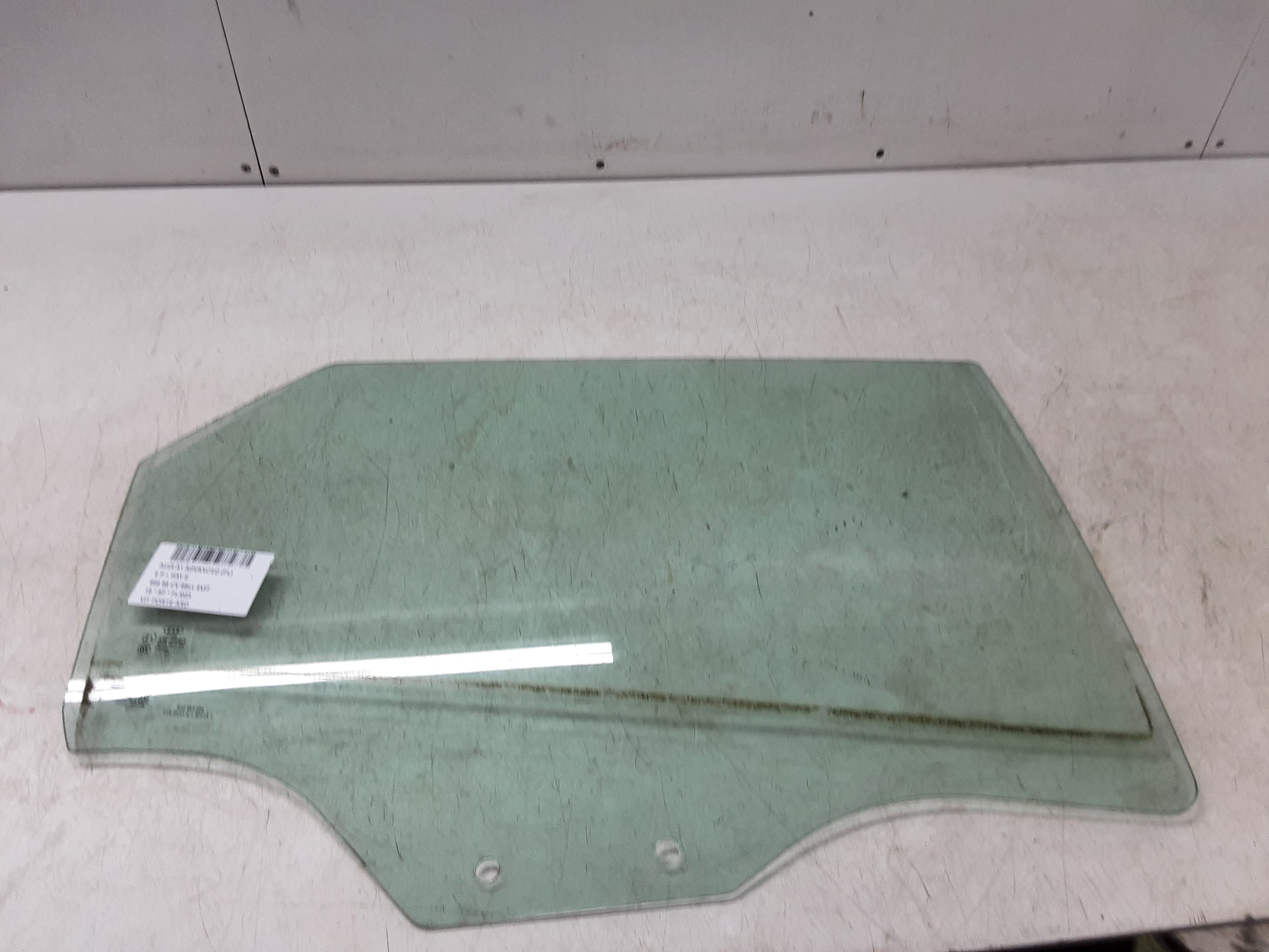 RIGHT REAR DOOR WINDOW Audi A1 12/18+