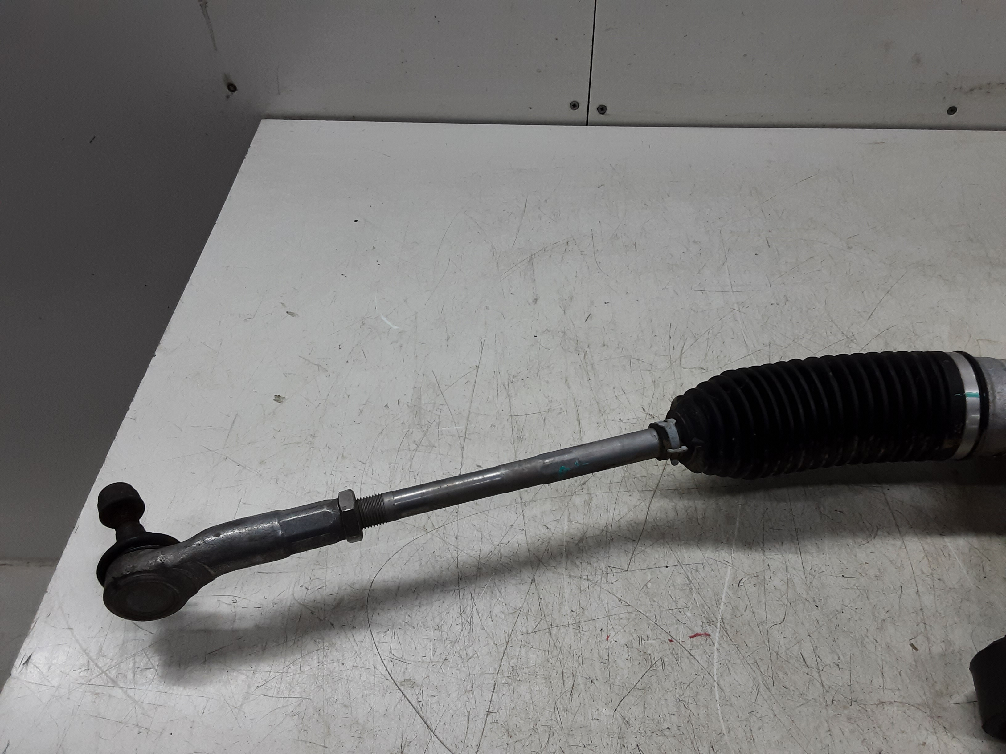 SPOORSTANG RECHTS VOOR Audi A1 12/18+