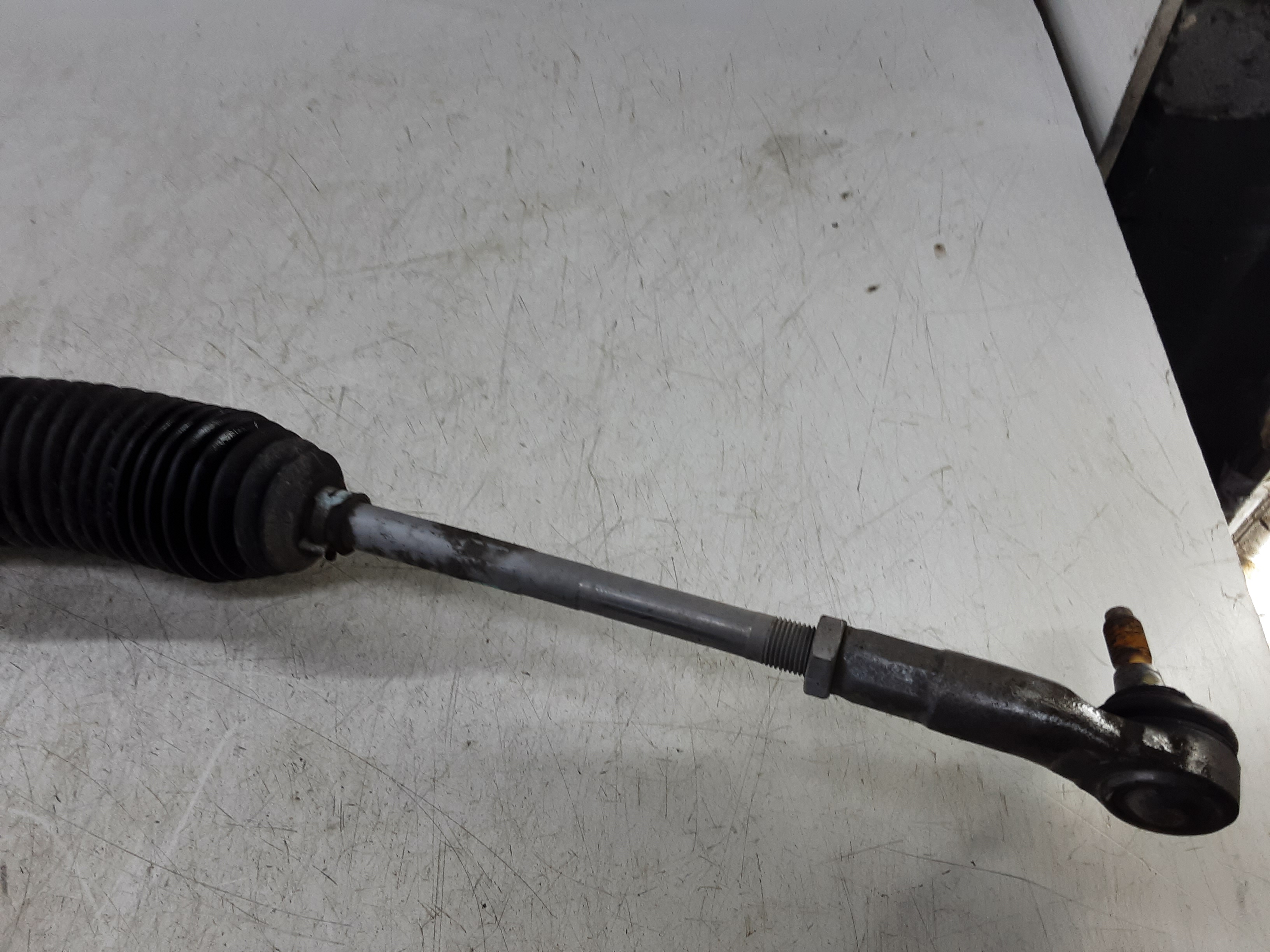 SPOORSTANG LINKS VOOR Audi A1 12/18+
