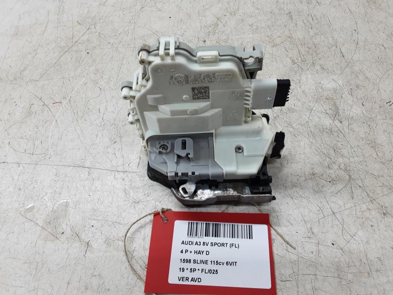 VERROUILLAGE DE PORTE AVANT DROITE Audi A3 3,5D 7/16 - 20