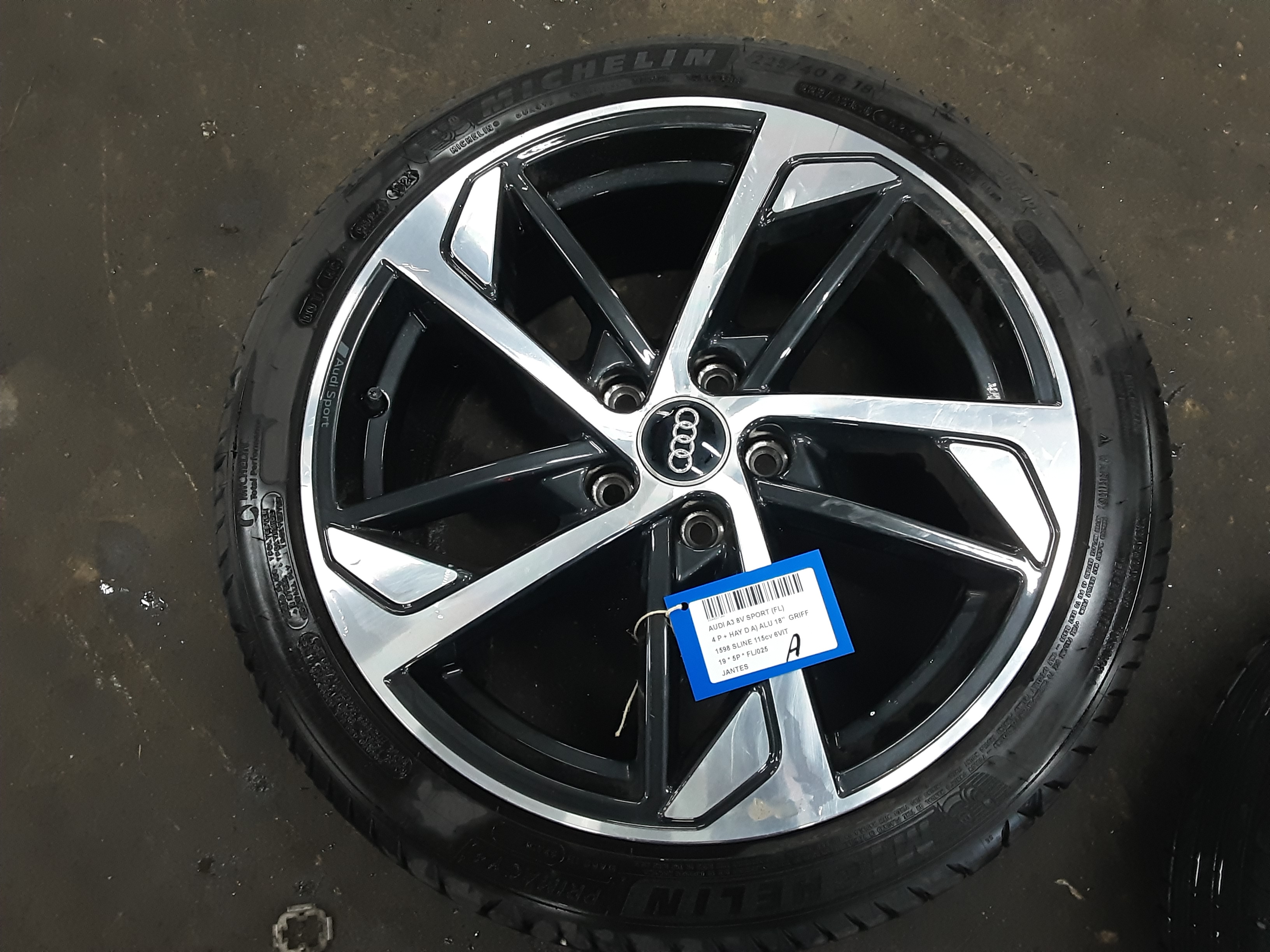 VELGEN Audi A3 3,5D 7/16 - 20