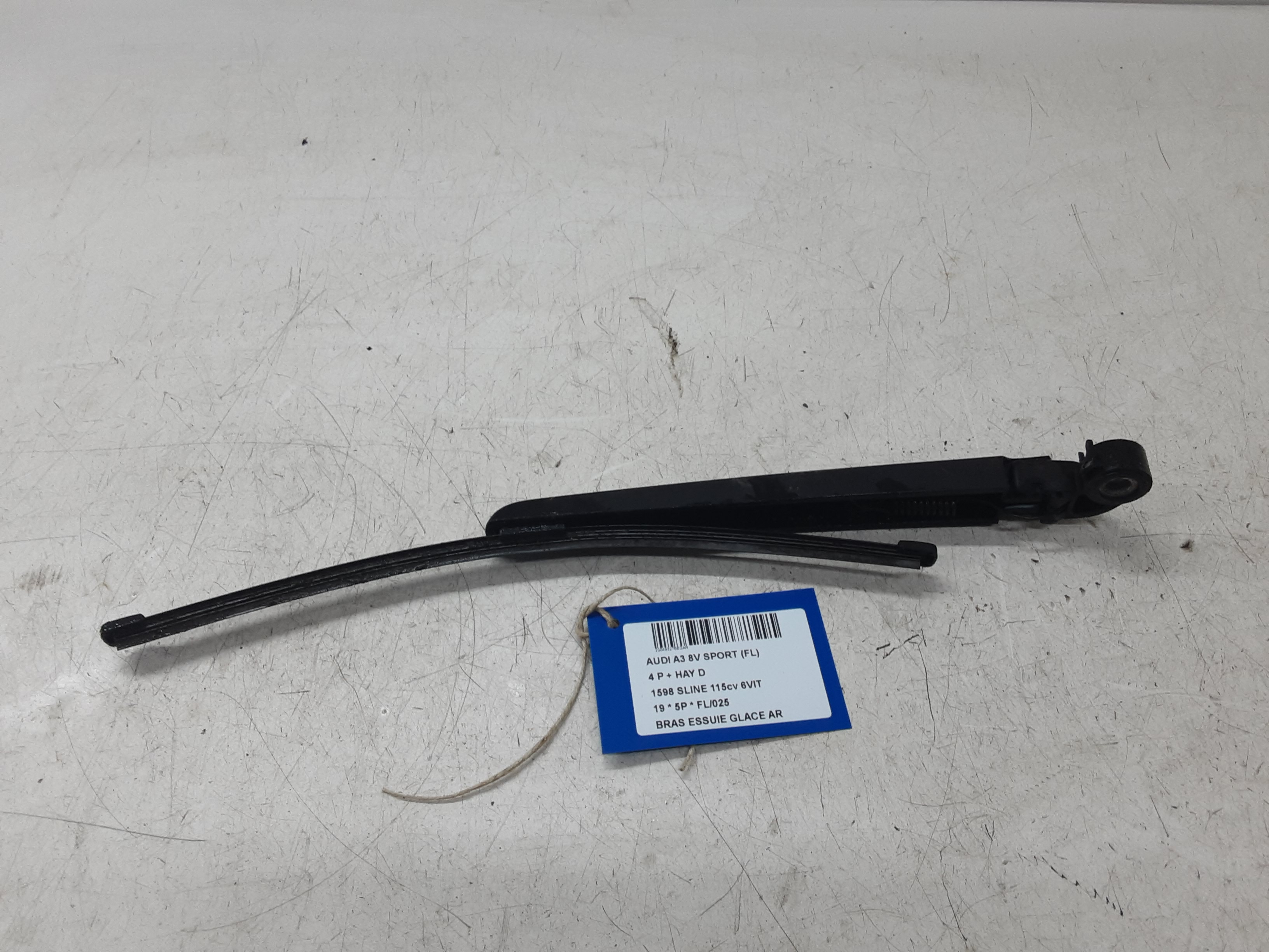 RUITENWISSERARM ACHTER Audi A3 3,5D 7/16 - 20