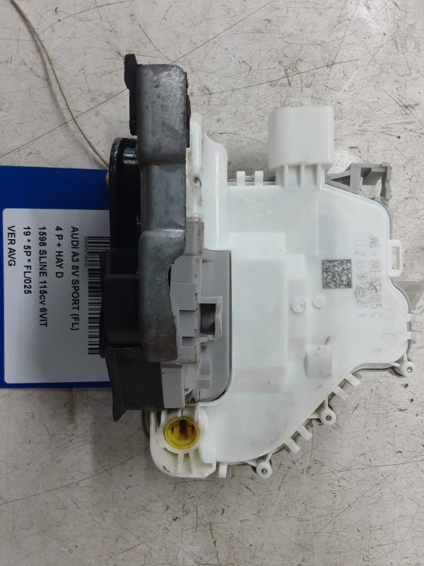 VERROUILLAGE DE PORTE AVANT GAUCHE Audi A3 3,5D 7/16 - 20