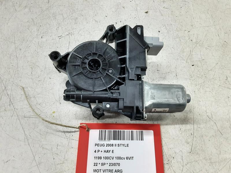 MOTOR RUITMECHANISME ACHTER LINKS Peugeot 2008 (2) 8/19 - 5/23