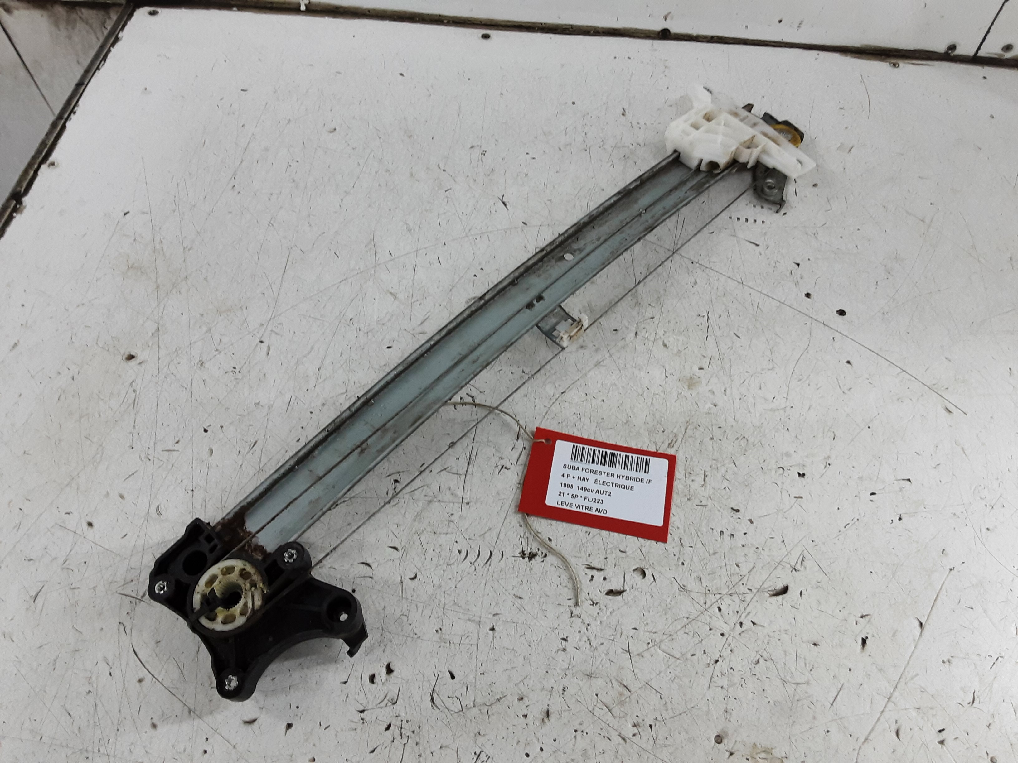 LEVE-VITRE DE PORTE AVANT DROITE Subaru FORESTER (5) 1/19+