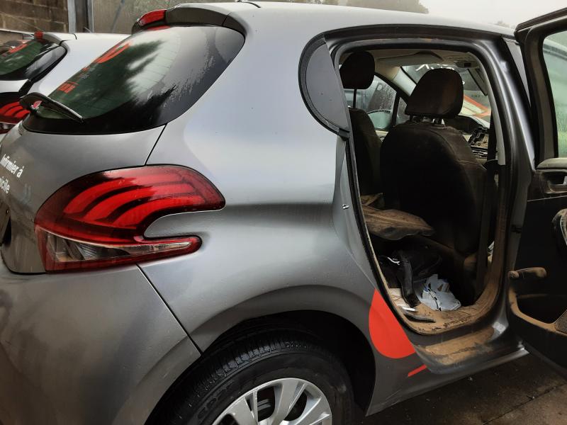 RECHTER HECKFLÜGEL Peugeot 208 8/15 - 20