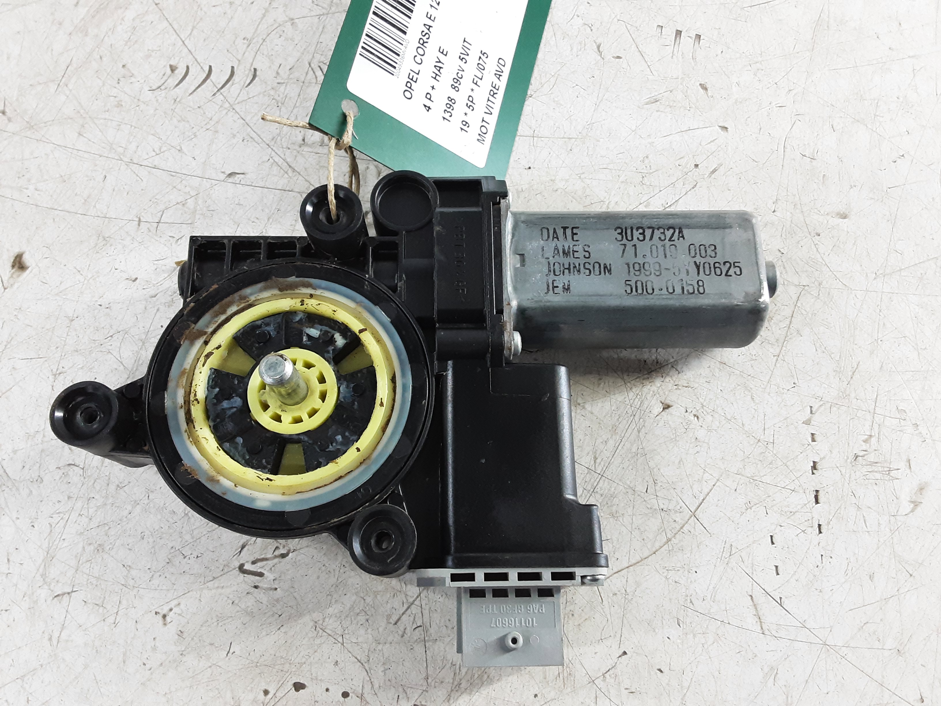 MOTOR RUITMECHANISME VOOR RECHTS Opel CORSA E 10/14-  19 MOTOR RUITMECHANISME VOOR RECHTS Opel CORSA E 10/14-  19