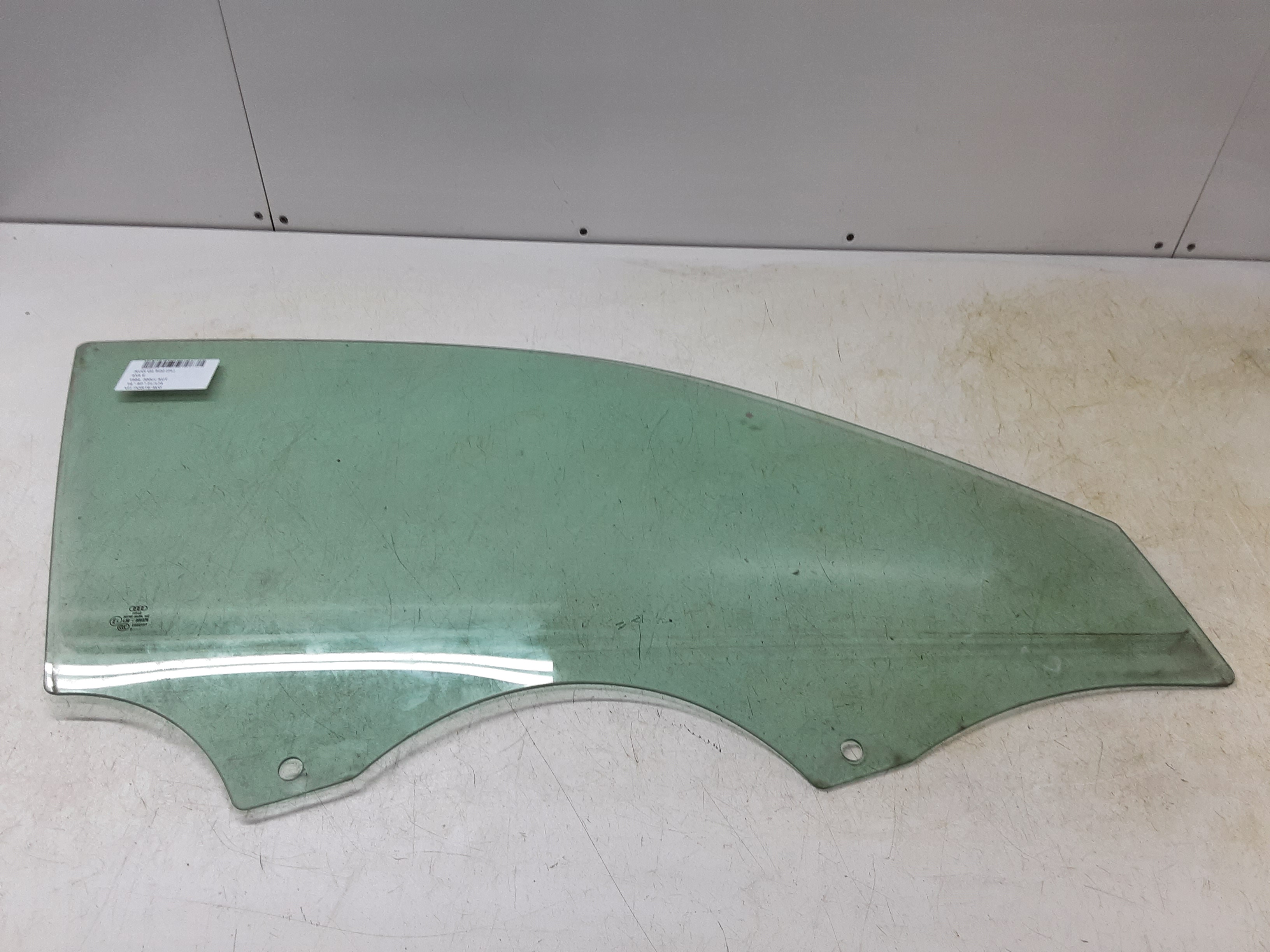 VITRE DE PORTE AVANT DROITE Audi SQ2