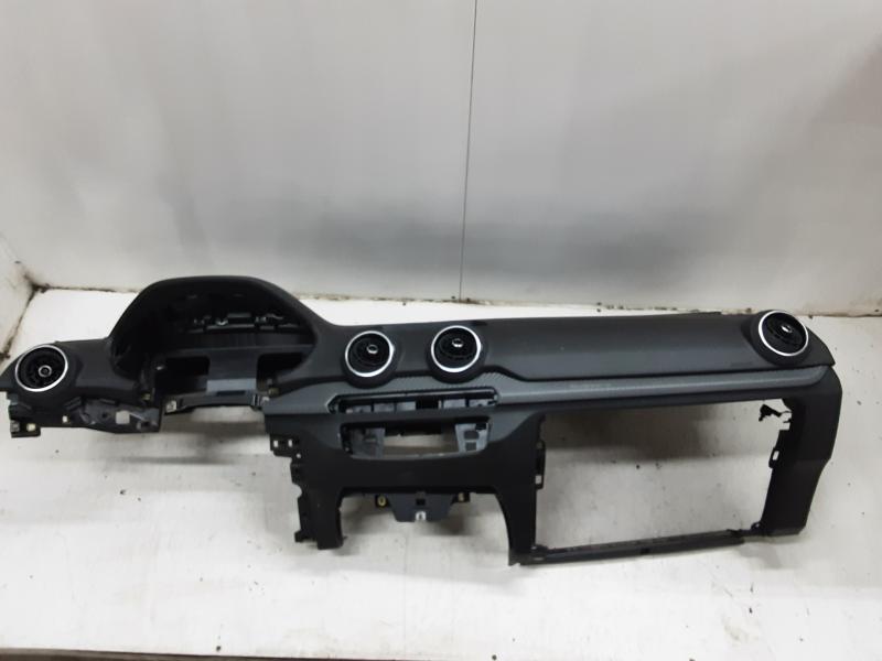 DASHBOARD Audi SQ2