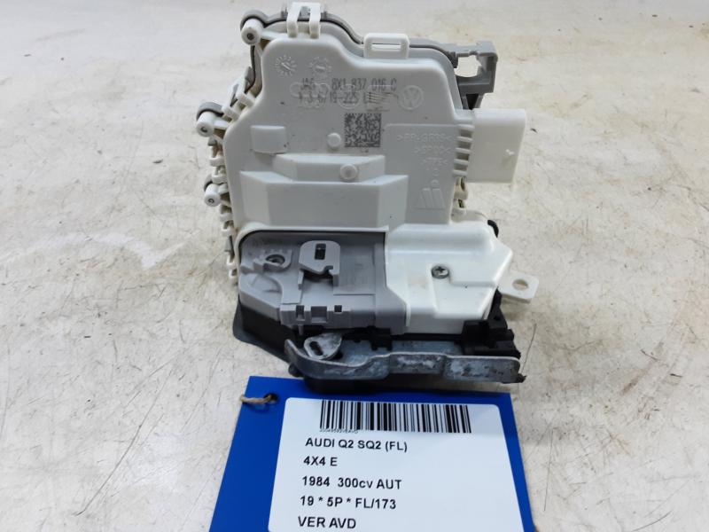 VERGRENDELING VOOR RECHTS Audi SQ2