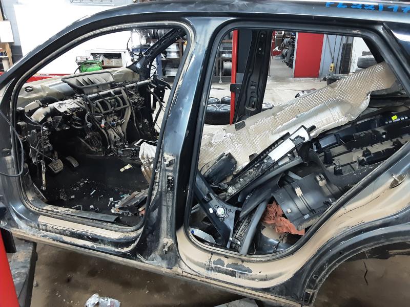 MIDDENSTIJL CENTRAAL LINKS Audi SQ2