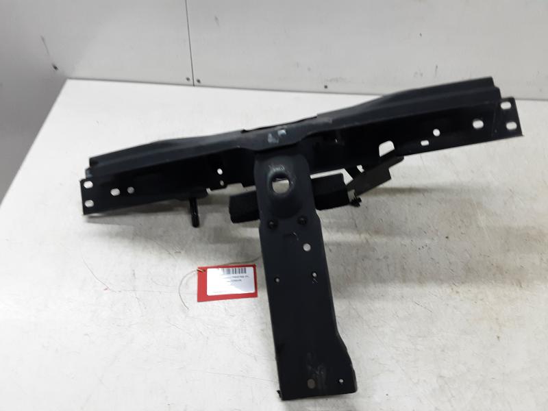 STEUNPLAAT VOOR Dacia DUSTER 1/18 - 24