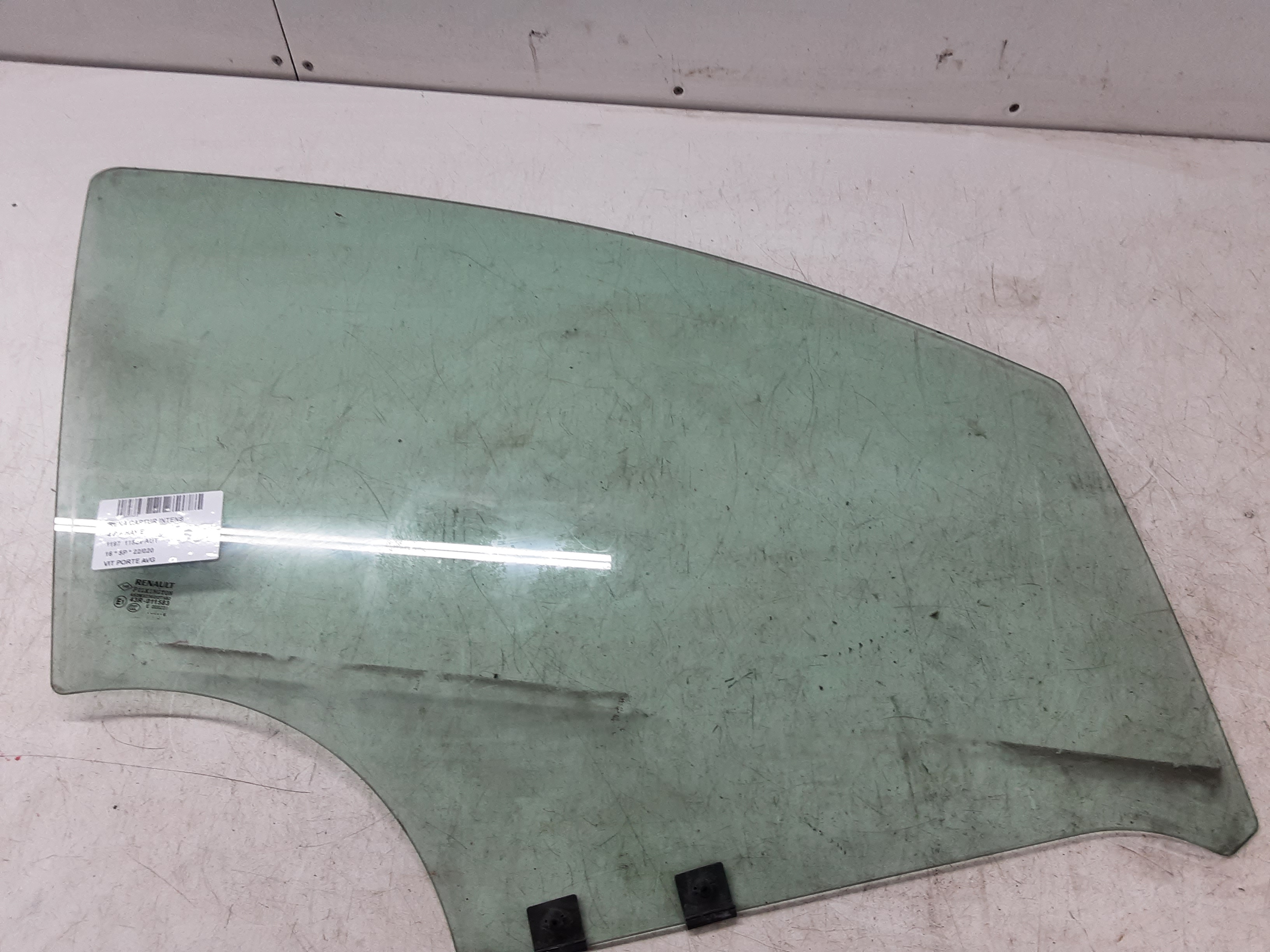 VITRE DE PORTE AVANT GAUCHE Renault CAPTUR (1) 05/13 - 5/17
