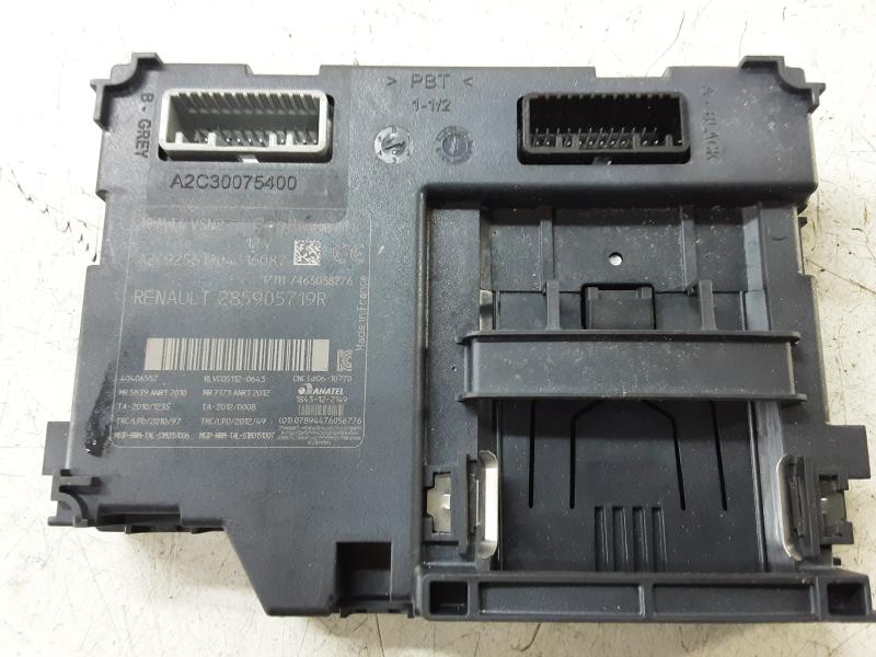 MODUL Renault CAPTUR (1) 05/13 - 5/17