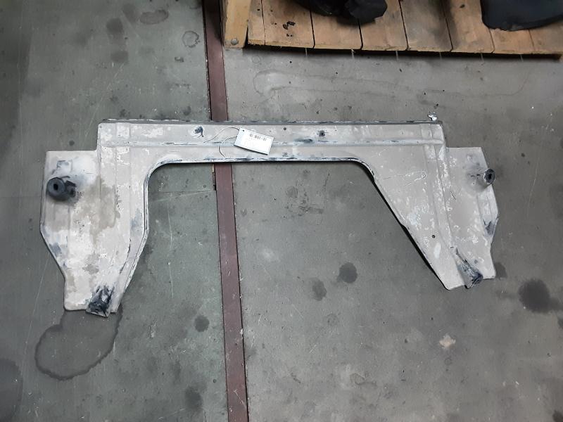 PROTEGE-CARTER CENTRAL Vw PASSAT 11/96 - 09/00