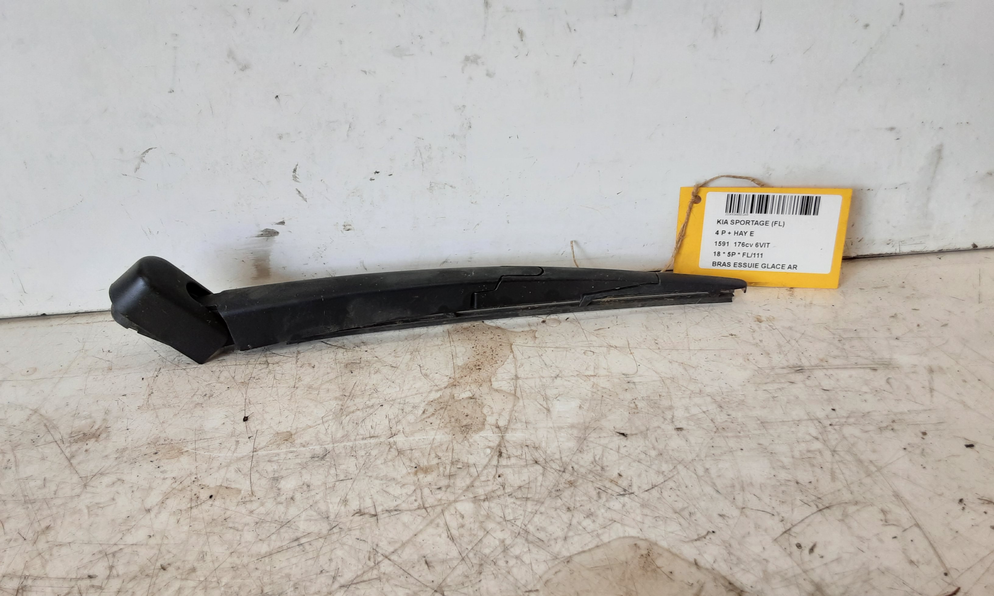 RUITENWISSERARM ACHTER Kia SPORTAGE (4) 01/16 - 9/18
