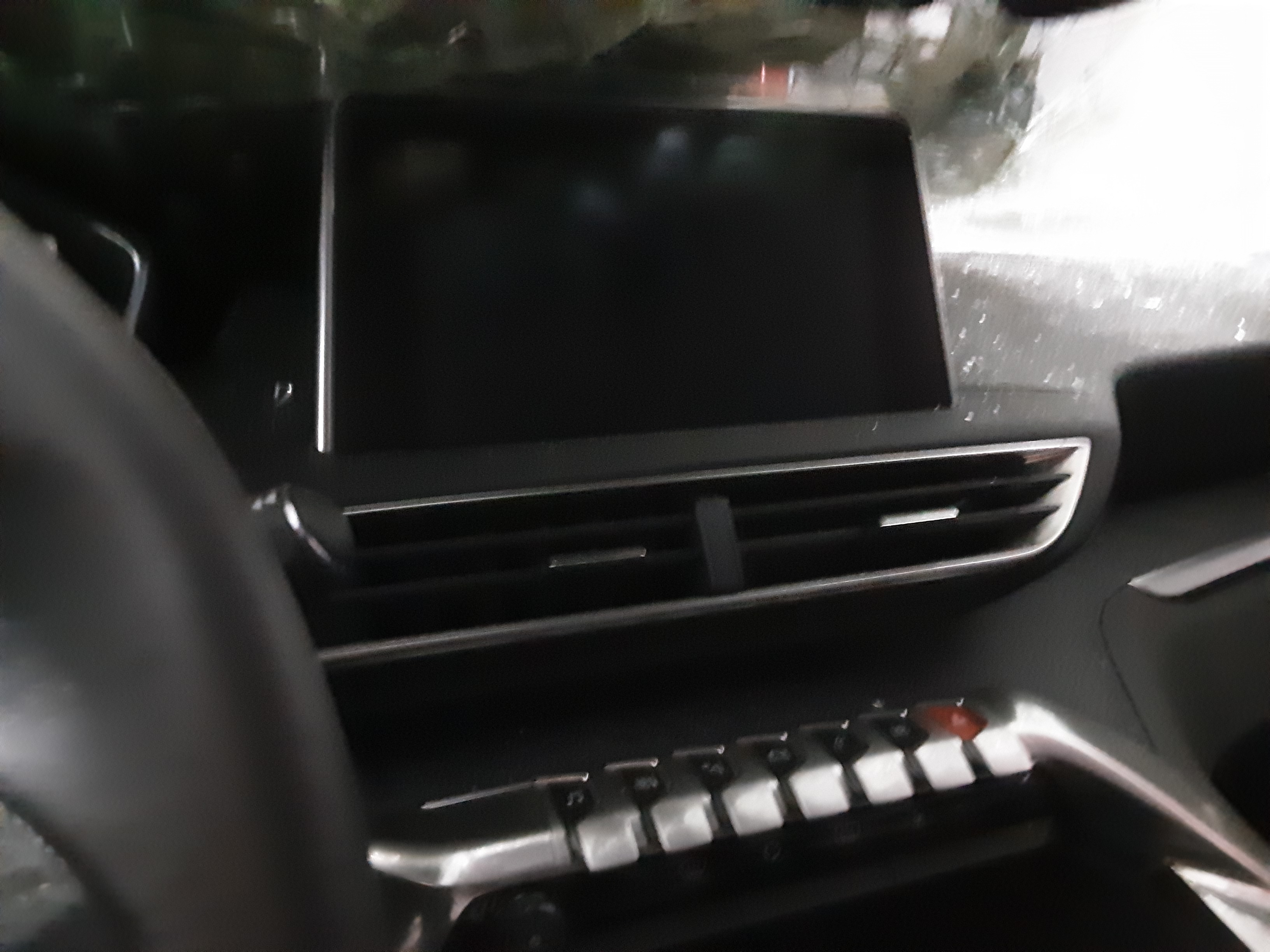 SCHERM - DISPLAY Peugeot 5008 6/17+