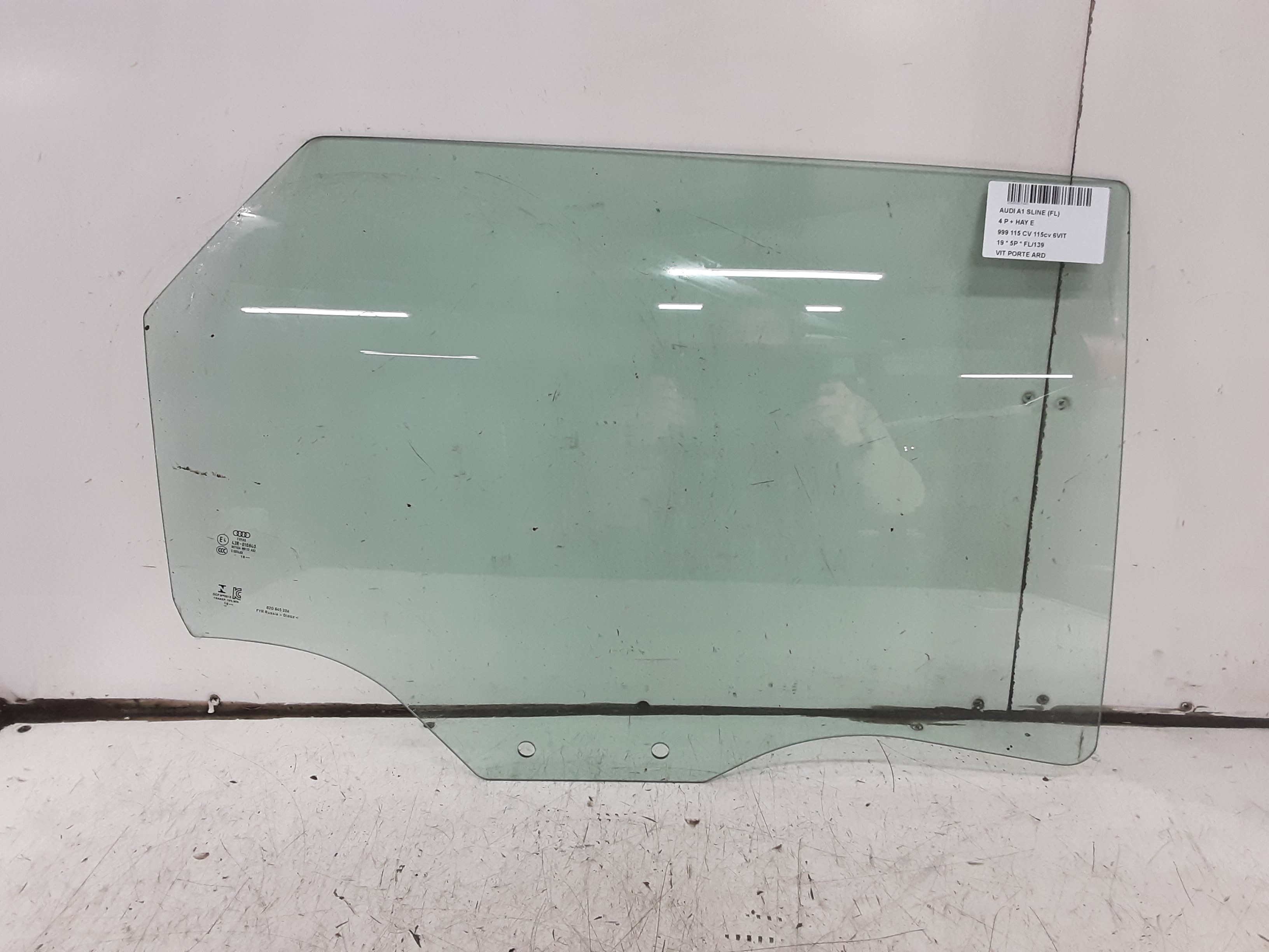 RIGHT REAR DOOR WINDOW Audi A1 12/18+