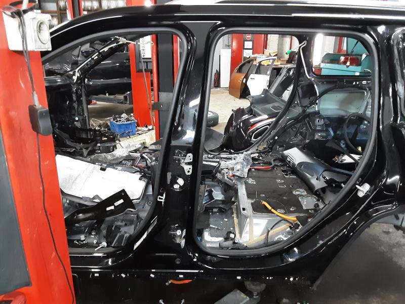 MIDDENSTIJL CENTRAAL LINKS Jeep GRAND CHEROKEE (WL) 2021+