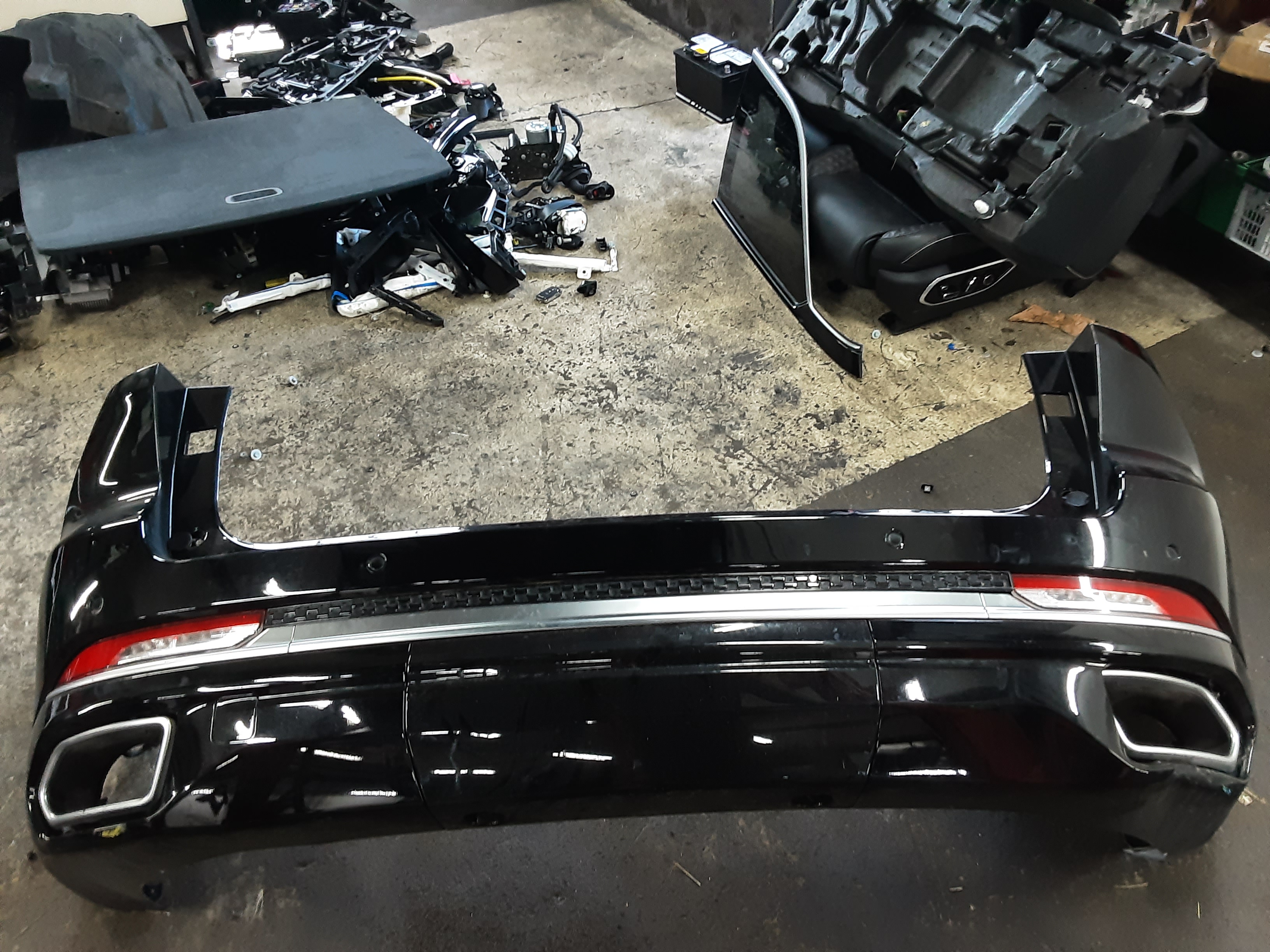 ACHTERBUMPER Jeep GRAND CHEROKEE (WL) 2021+