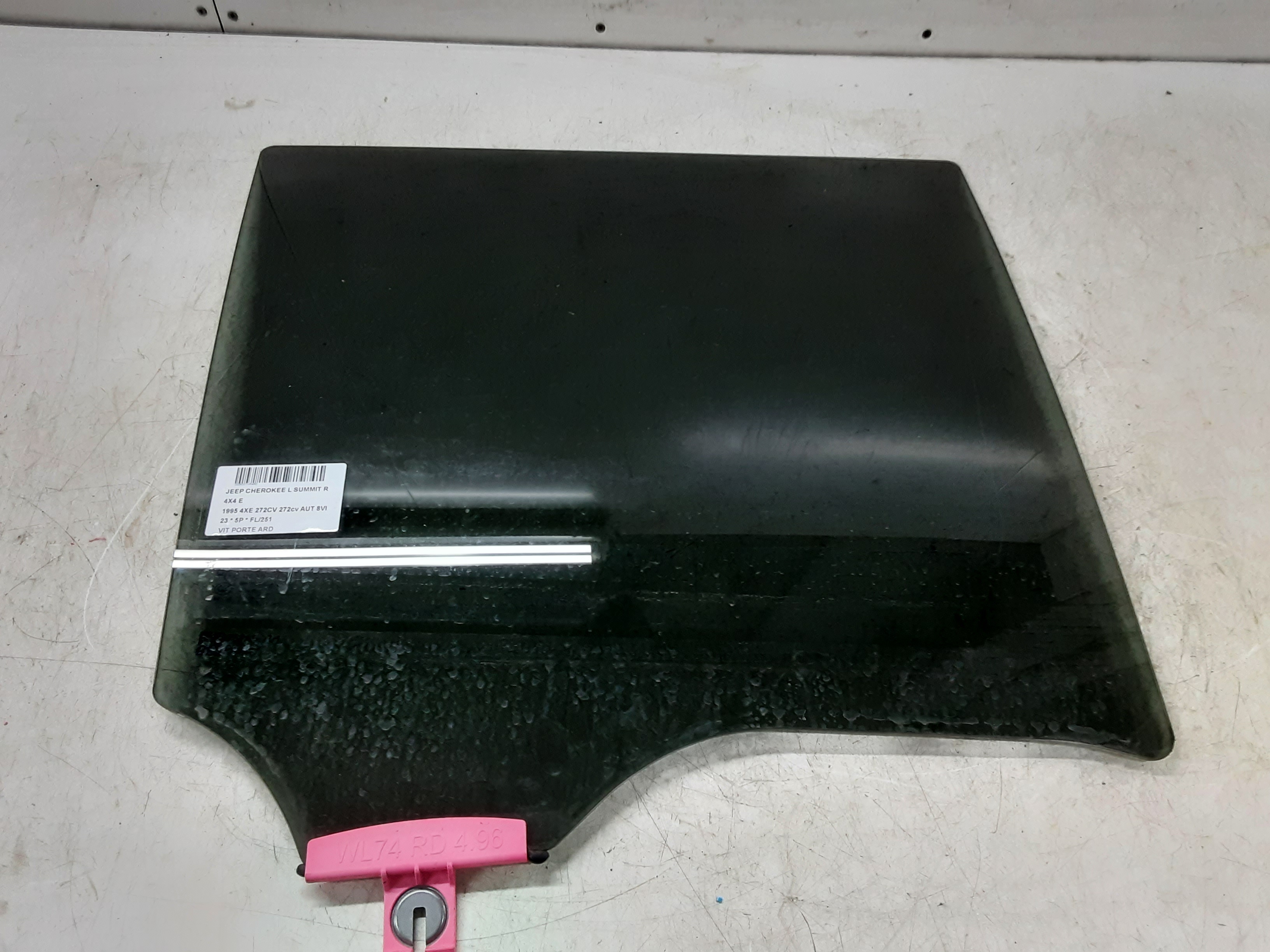 VITRE DE PORTE ARRIERE DROITE Jeep GRAND CHEROKEE (WL) 2021+