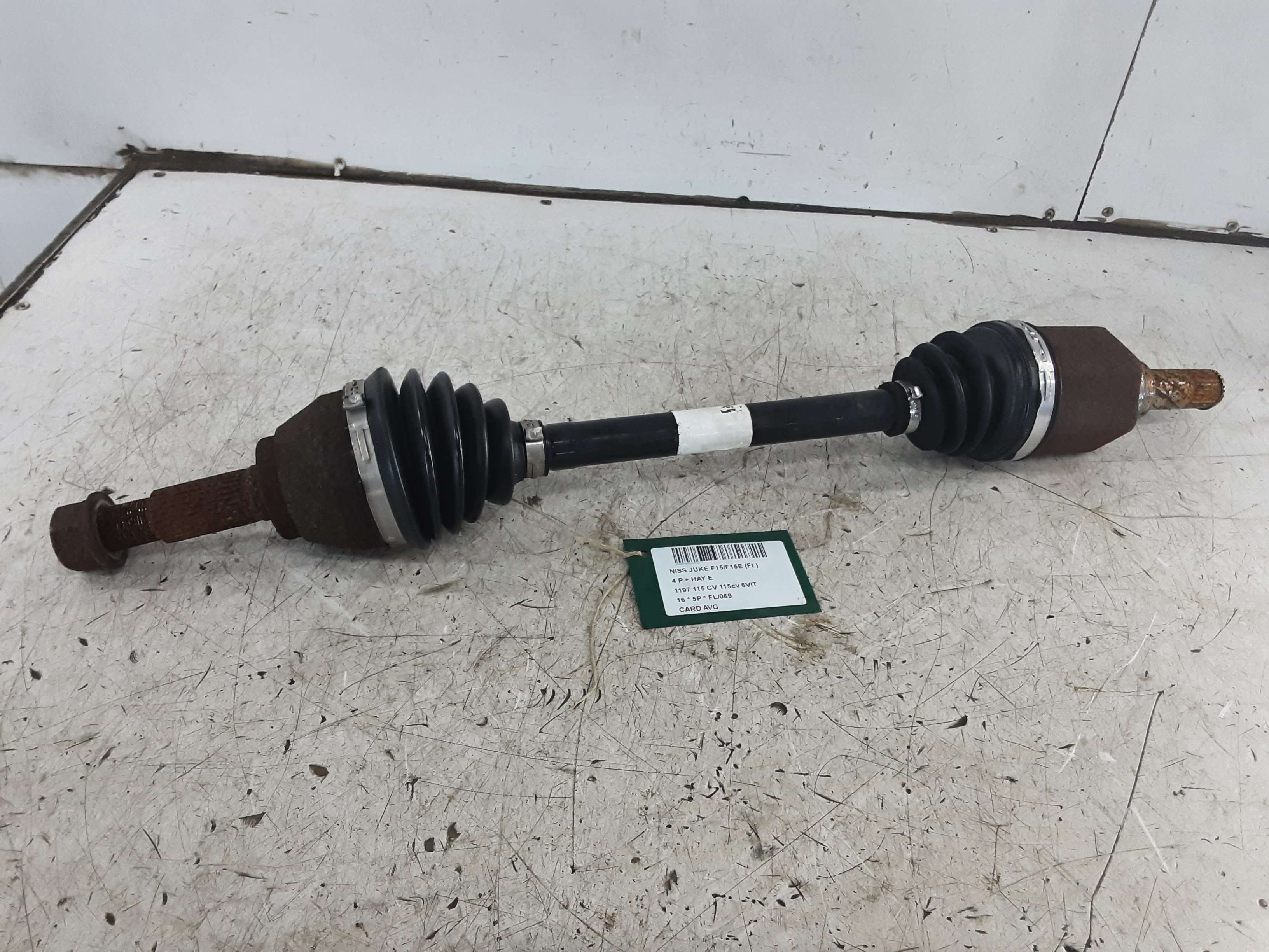 AANDRIJFAS VOOR LINKS Nissan JUKE 7/14 - 19