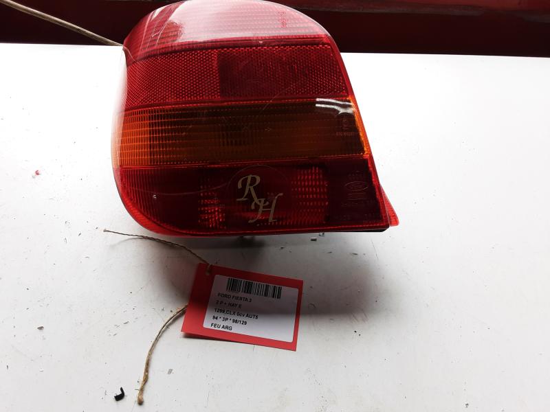 ACHTERLICHT LINKS Ford FIESTA 4/89 >10/96