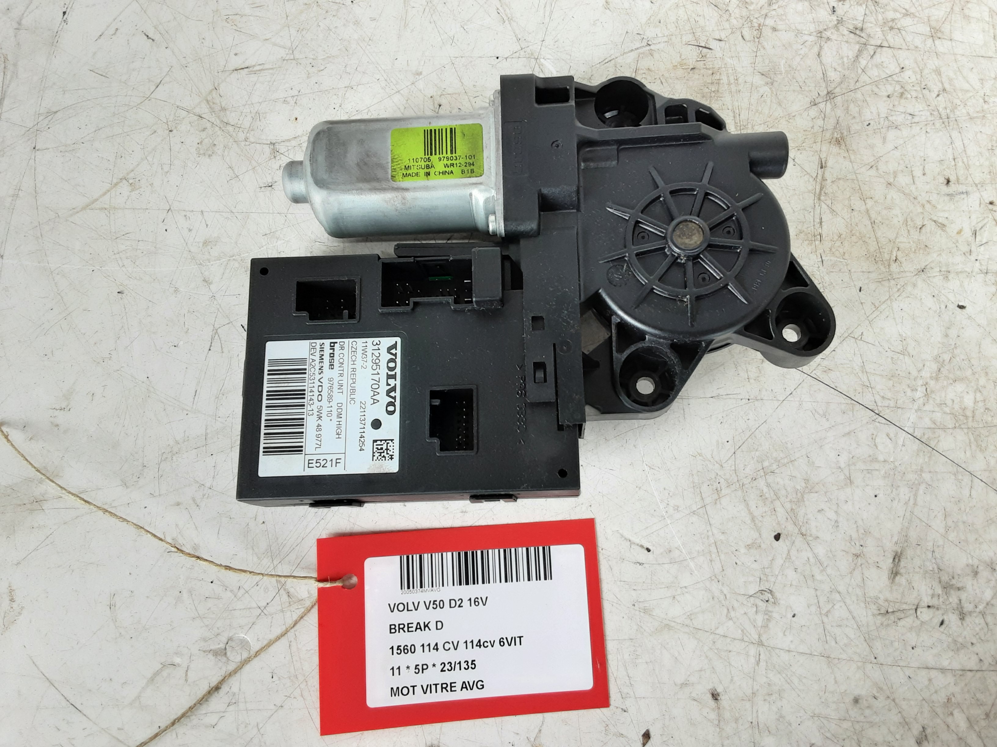 MOTEUR DE VITRE DE PORTE AVANT GAUCHE Volvo V50 07 - 12