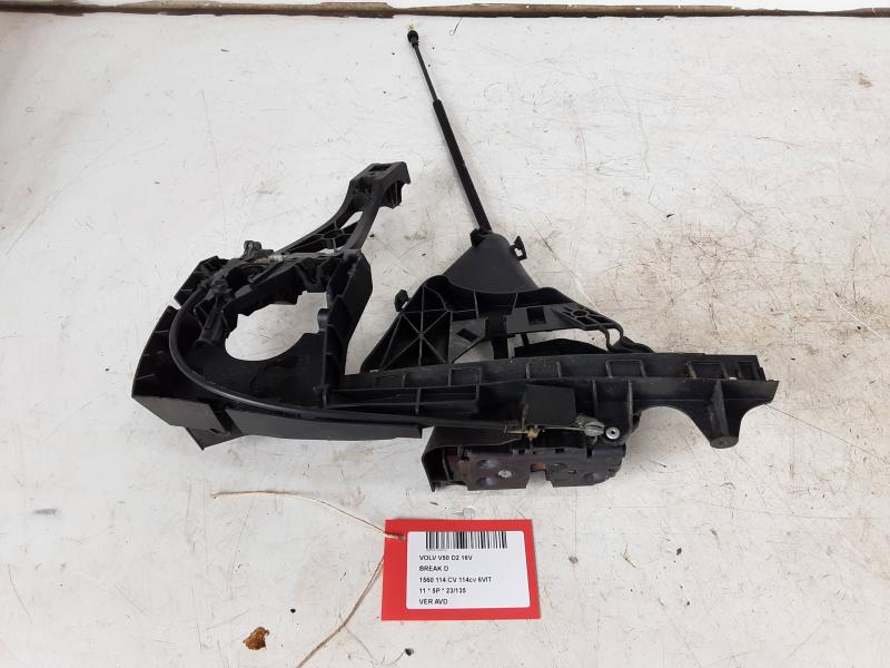 VERROUILLAGE DE PORTE AVANT DROITE Volvo V50 07 - 12