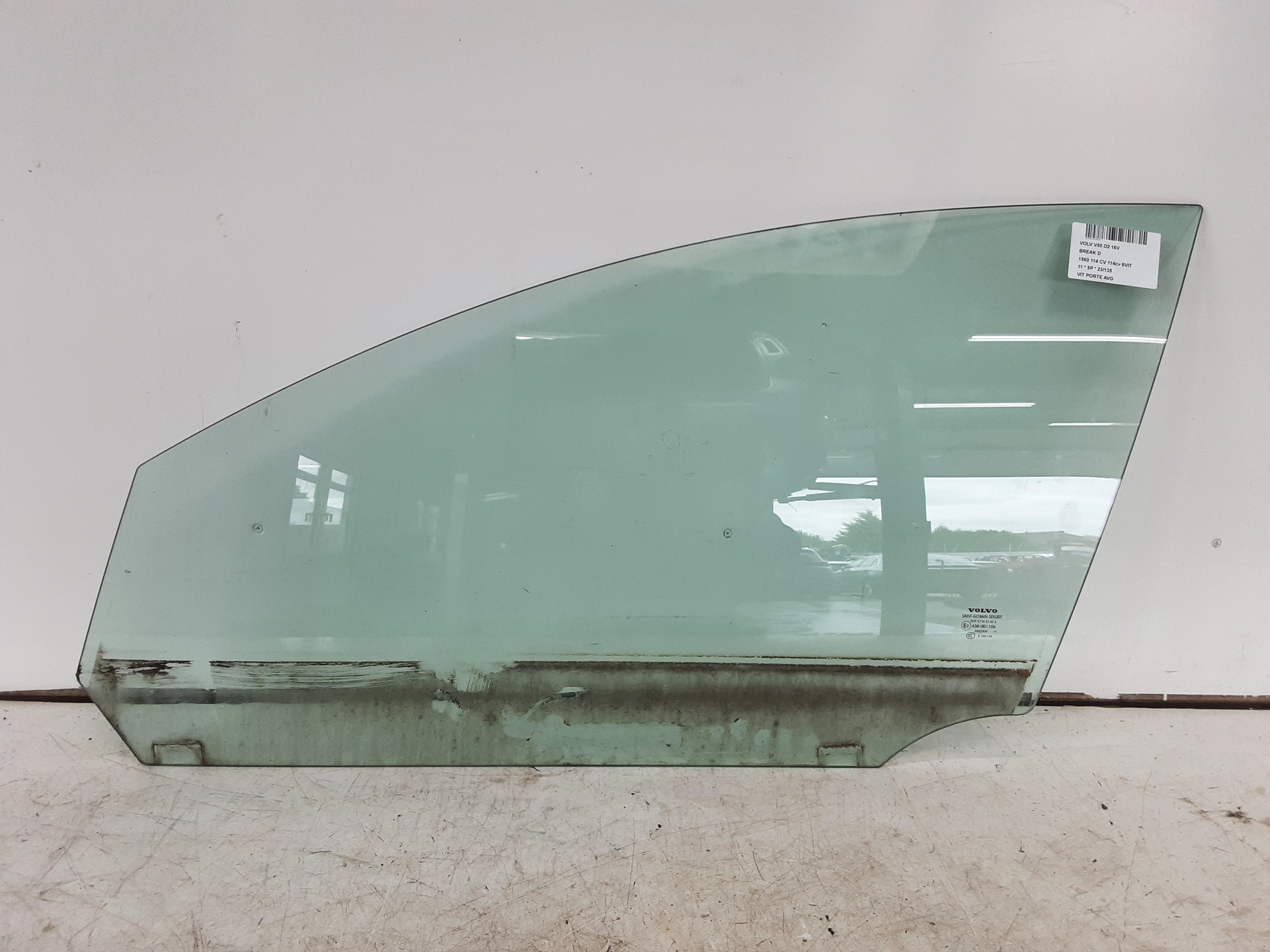 LEFT FRONT DOOR WINDOW Volvo V50 07 - 12