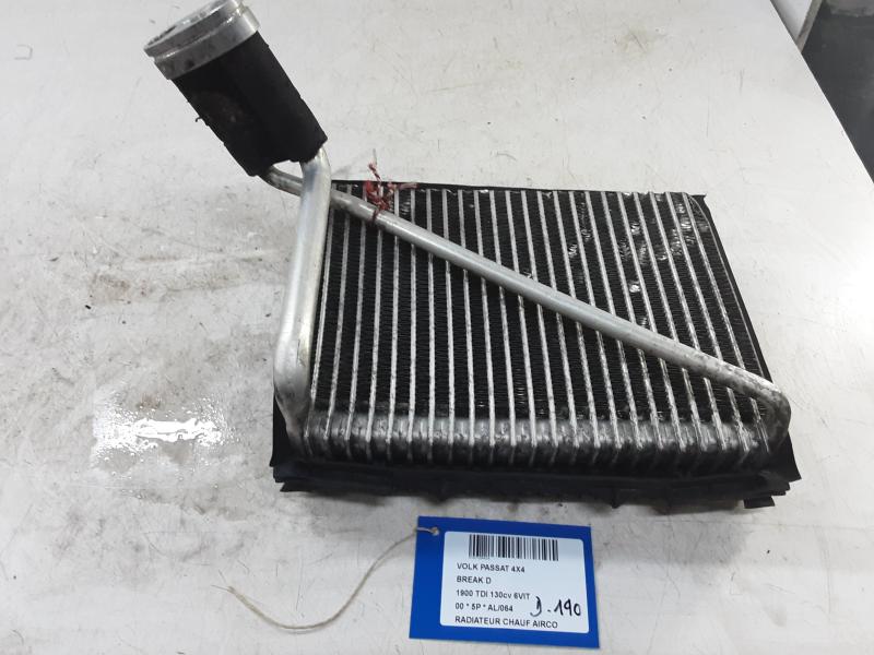 RADIATEUR DE CHAUFFAGE D'AIRCO Vw PASSAT 11/96 - 09/00