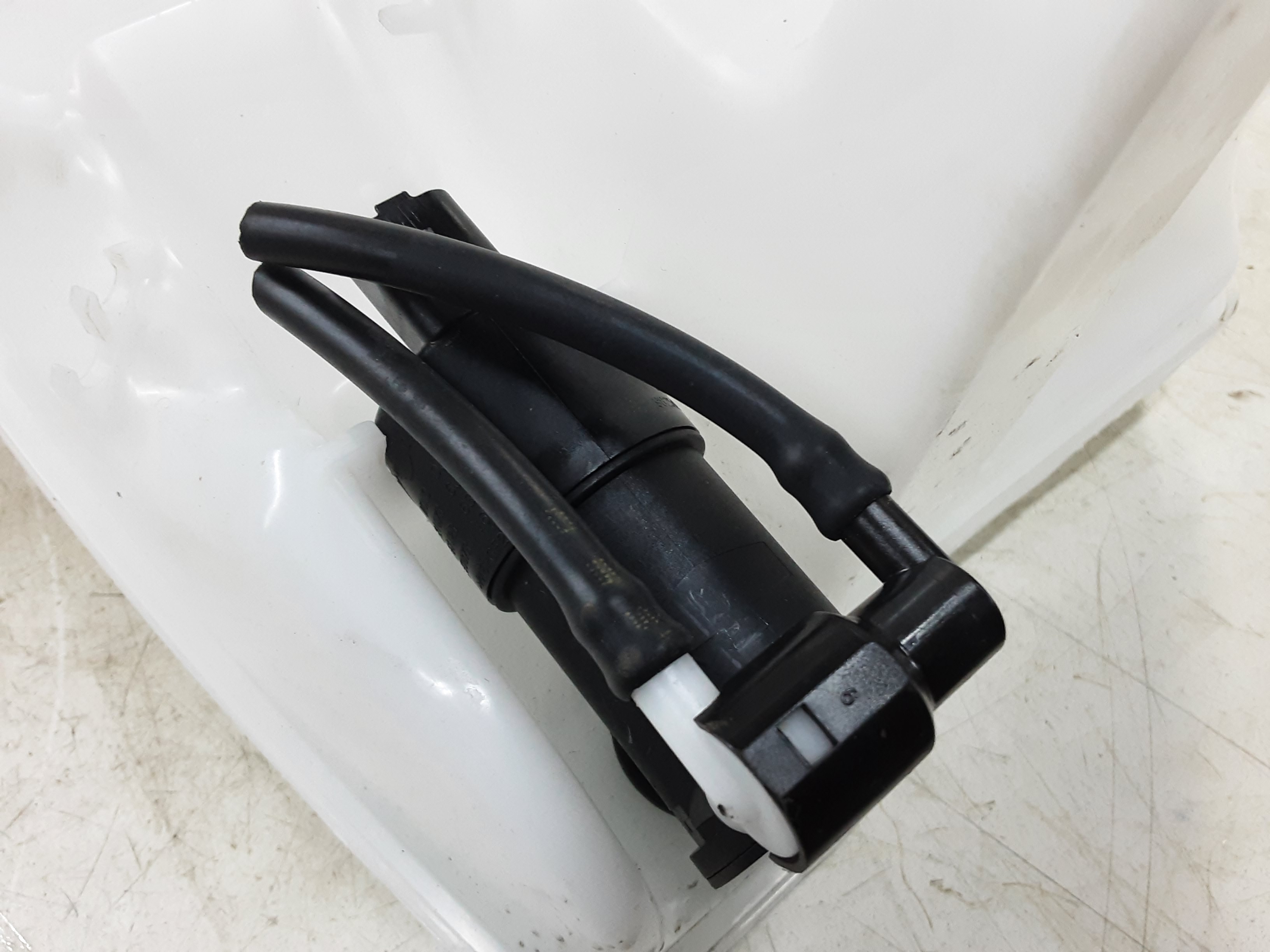 MOTOR RUITENWASSERS VOOR Opel MOKKA 10/20 +