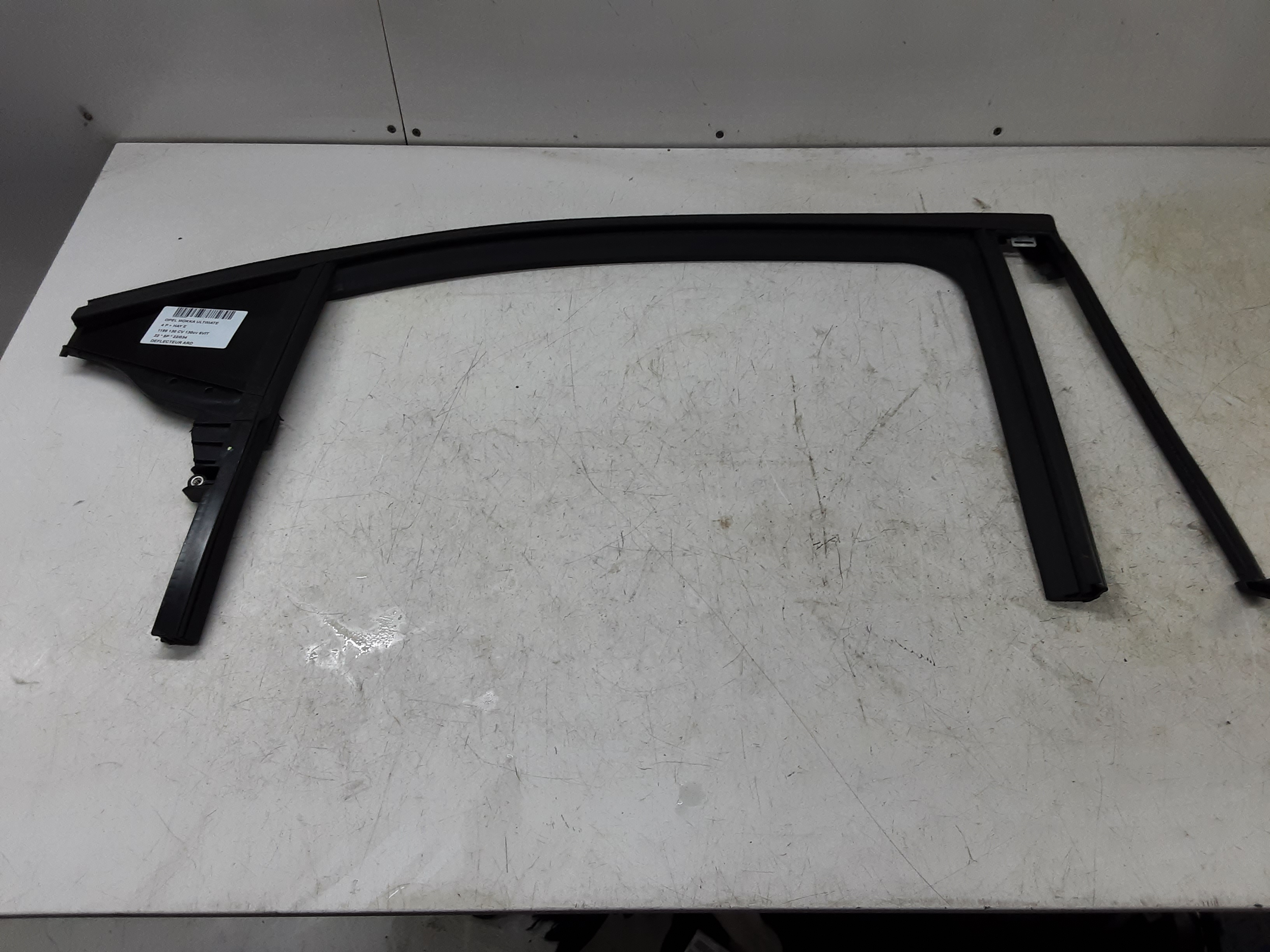ZIJRUIT ACHTER RECHTS Opel MOKKA 10/20 +