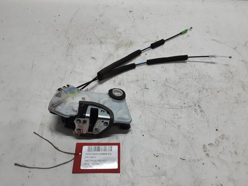 VERGRENDELING VOOR RECHTS Toyota CAMRY XV70 PreFaceLift 2018 - 