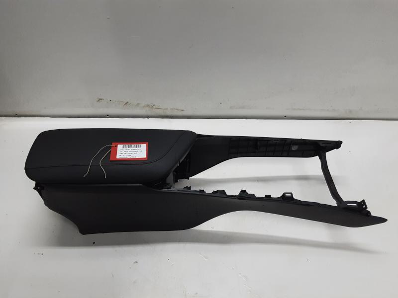 MITTELKONSOLE Toyota CAMRY XV70 PreFaceLift 2018 - 