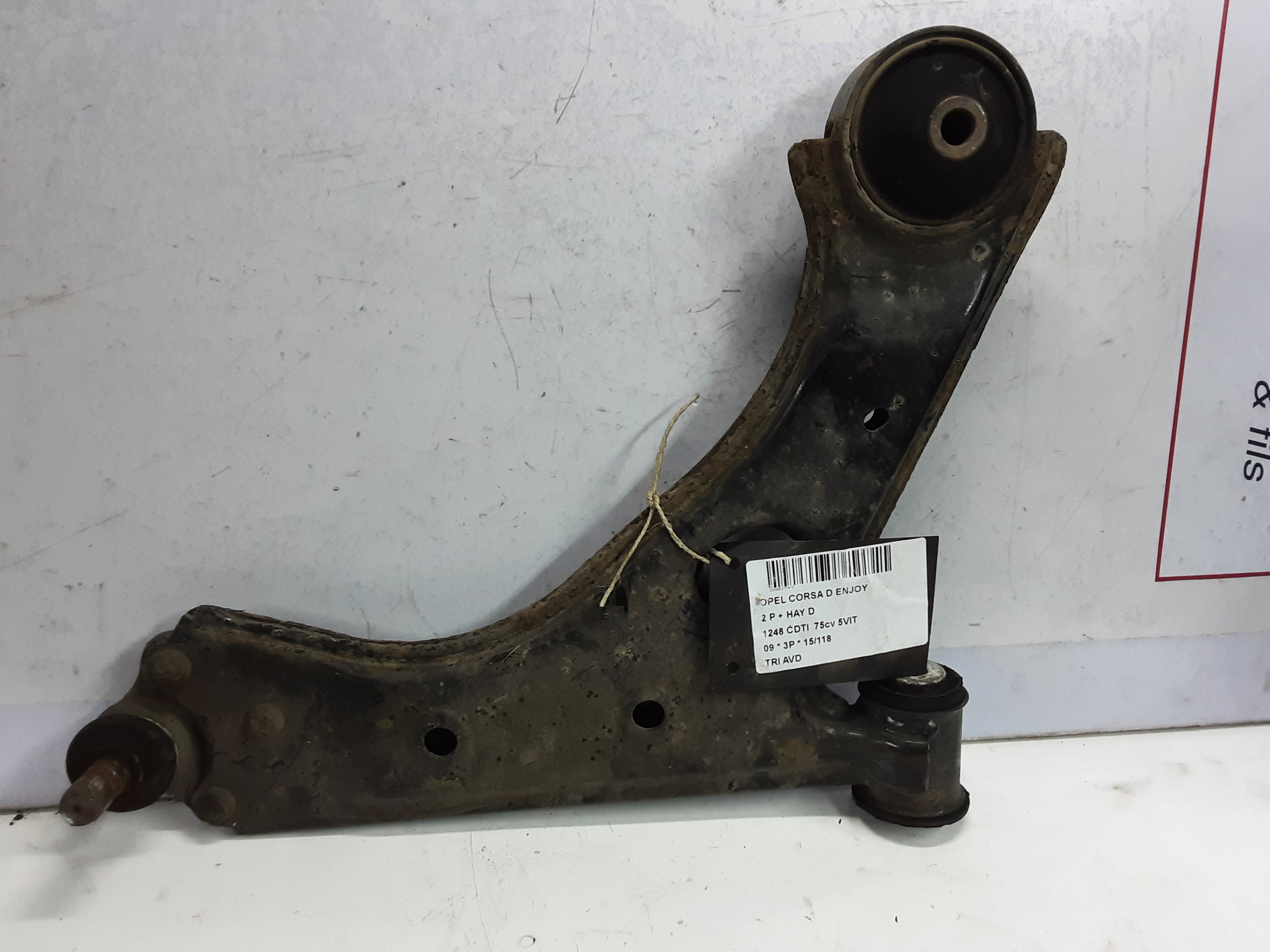 TRIANGLE AVANT DROIT Opel CORSA D 11/06 - 12/10