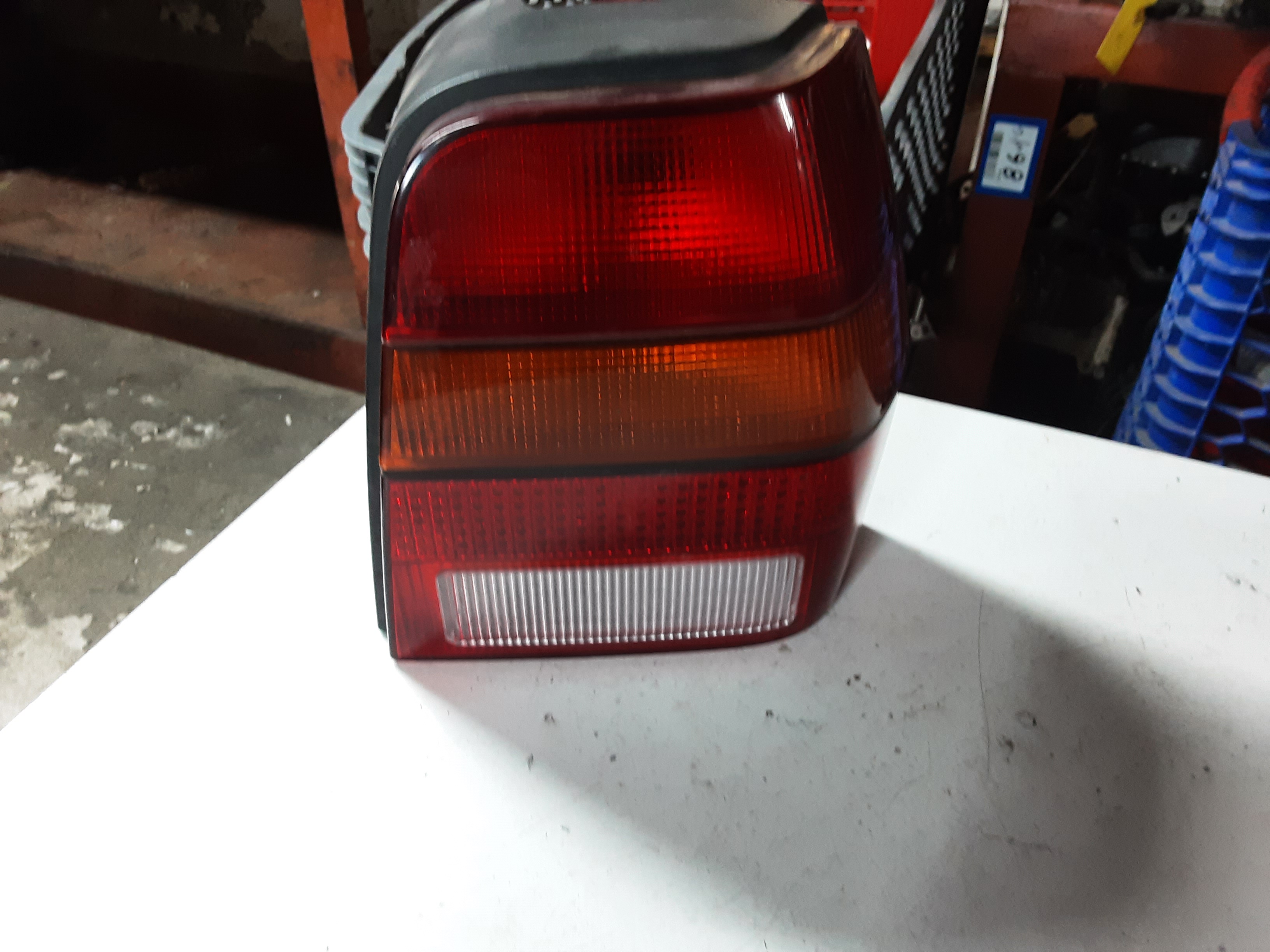 ACHTERLICHT RECHTS Vw POLO (80M) 9/90 - 8/94