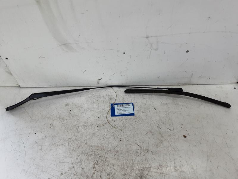 RUITENWISSERARM RECHTS VOOR Vw CADDY 05/15 - 20