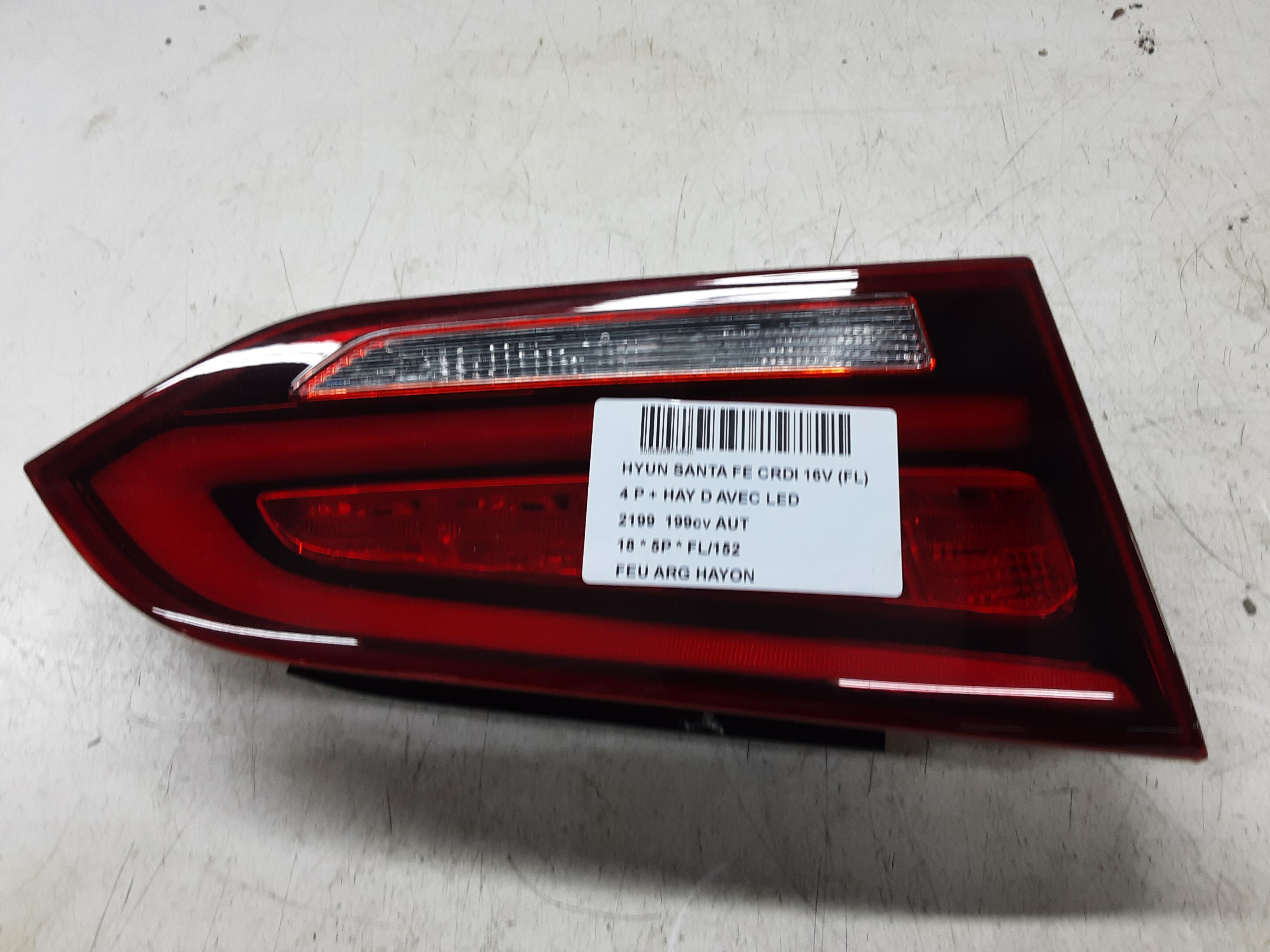 FEU ARRIERE GAUCHE DE HAYON Hyundai SANTE FE (4) FaceLift 10/16 - 3/21