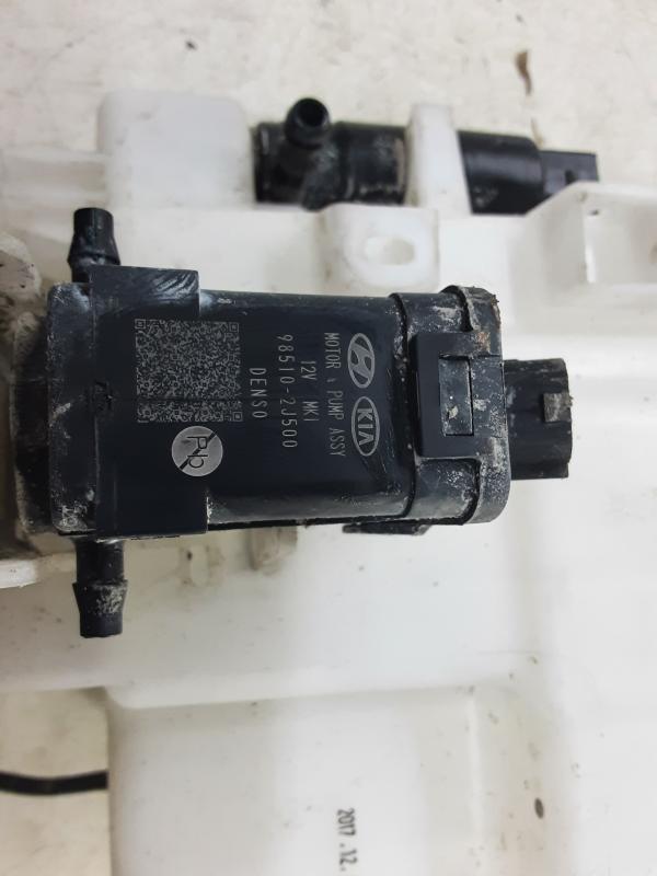 WINDSCREEN WASHER PUMP Hyundai SANTE FE (4) FaceLift 10/16 - 3/21
