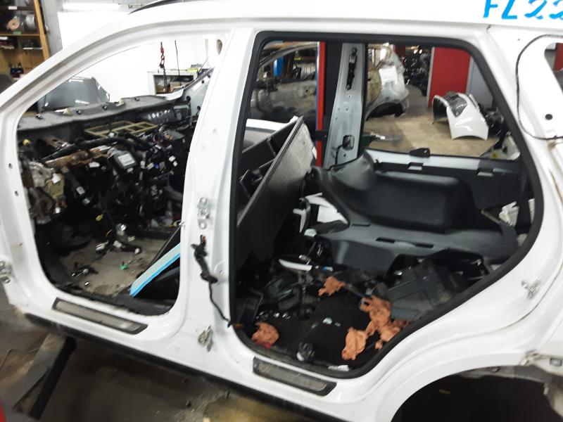 MIDDENSTIJL CENTRAAL LINKS Hyundai SANTE FE (4) FaceLift 10/16 - 3/21