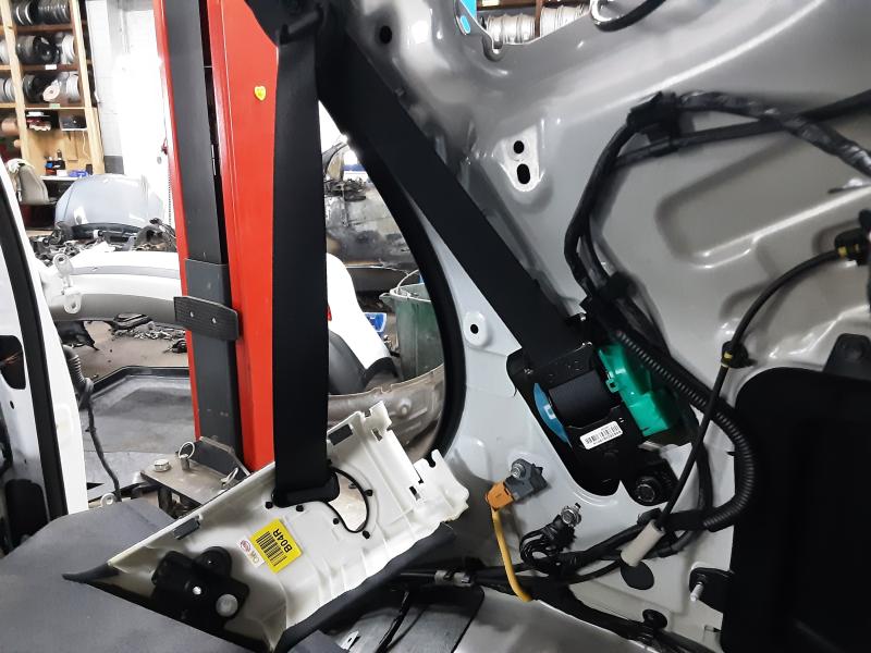 VEILIGHEIDSGORDEL ACHTER RECHTS Hyundai SANTE FE (4) FaceLift 10/16 - 3/21